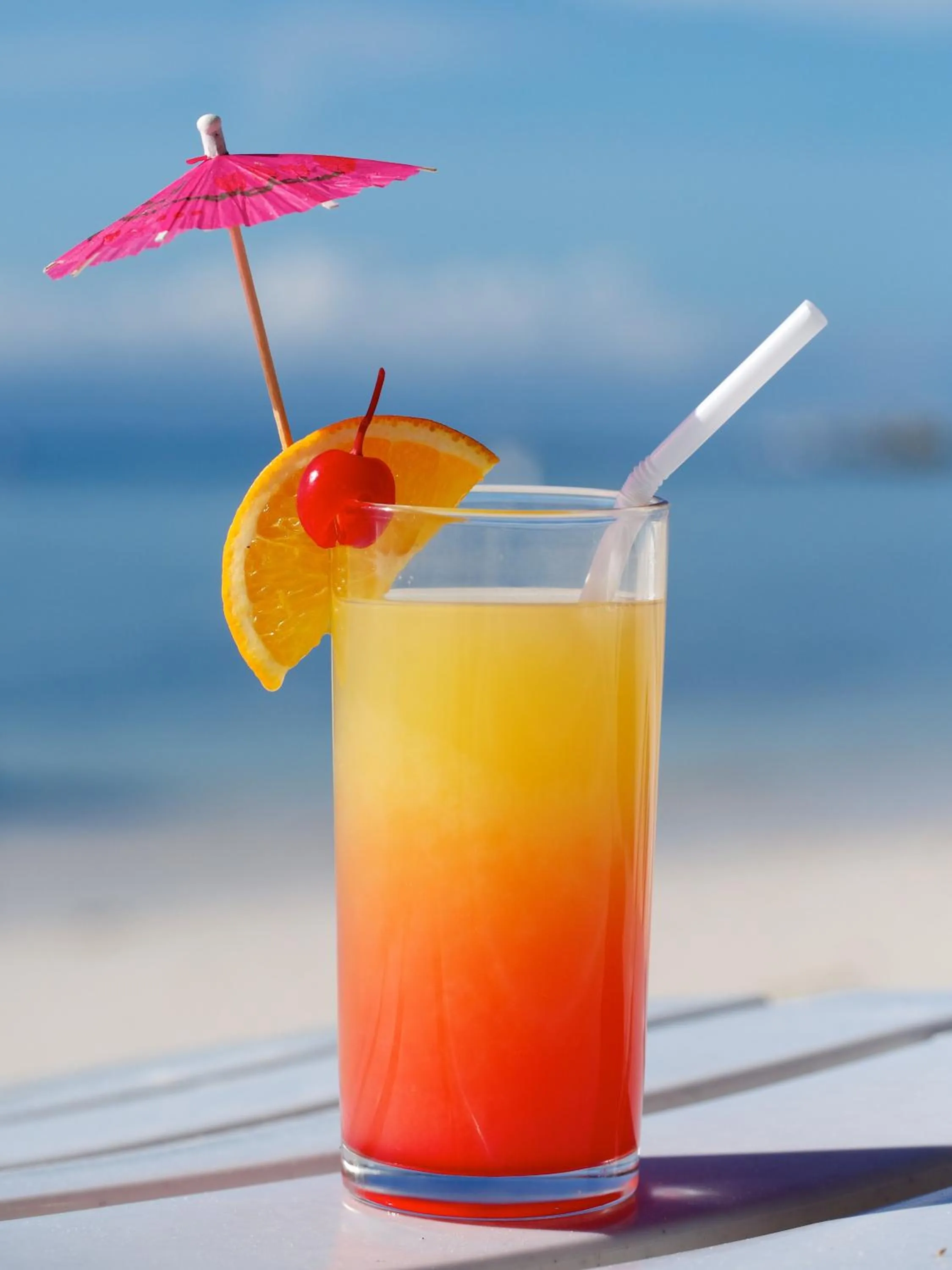 Food and drinks in Alona Vida Beach Resort