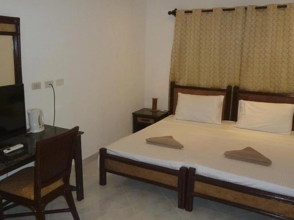 Bed in Alona Vida Beach Resort