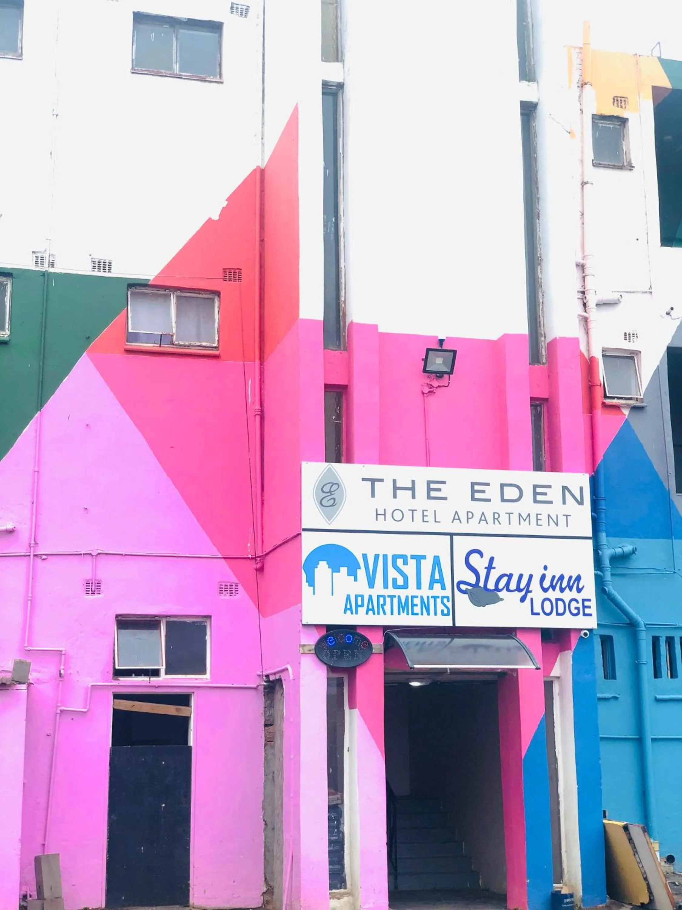 Facade/entrance in The Eden Lodge Verulam