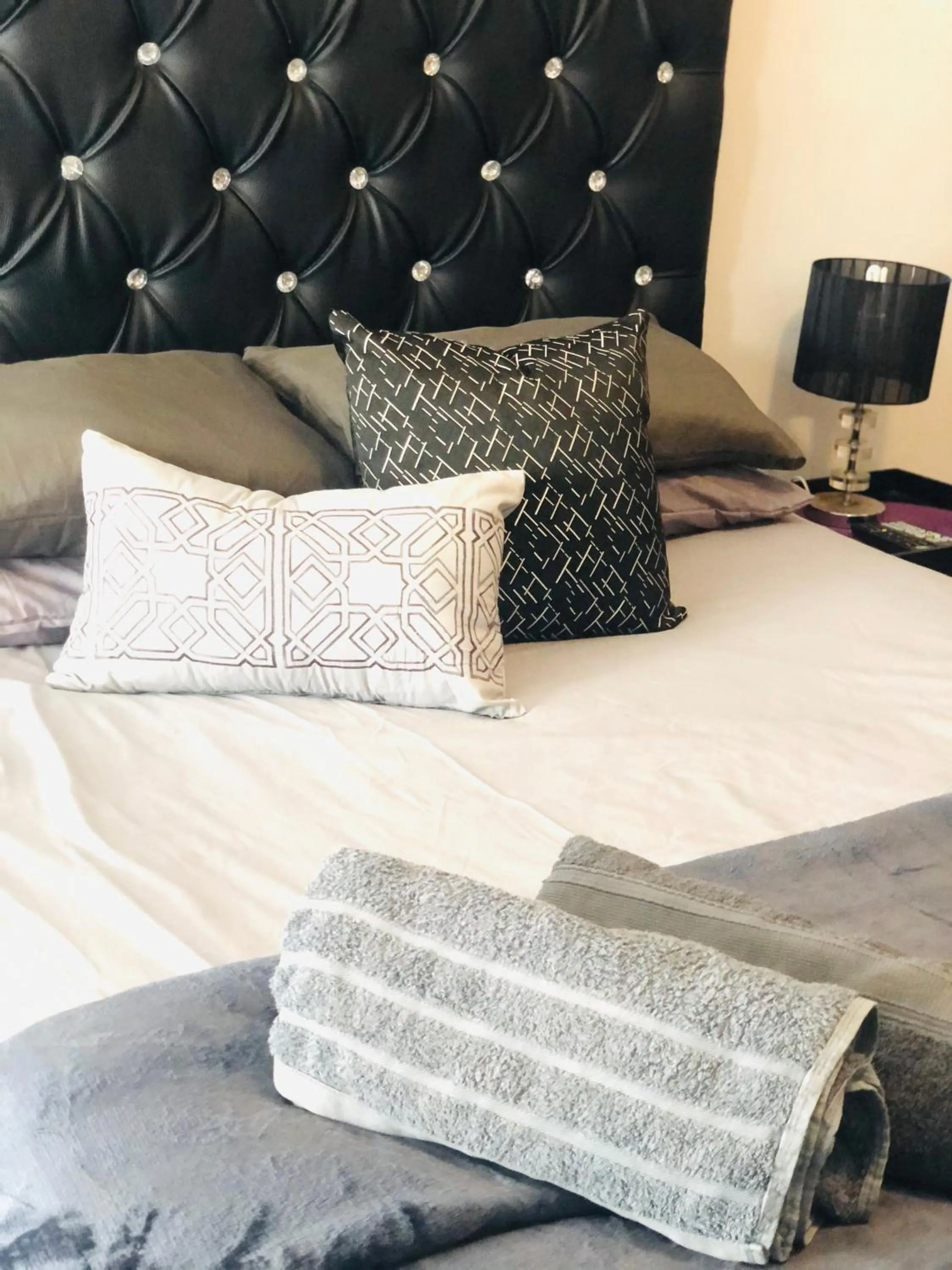 Bed in The Eden Lodge Verulam