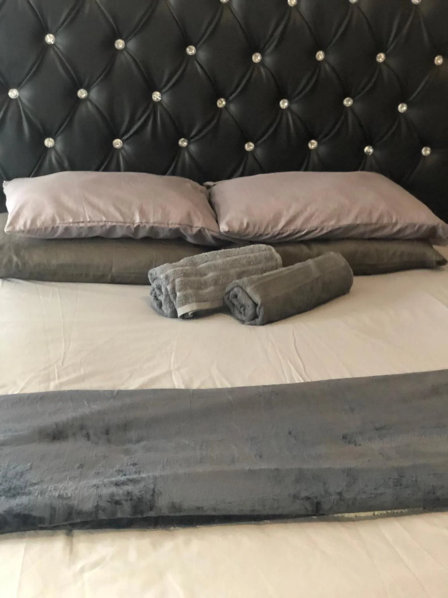 Bed in The Eden Lodge Verulam