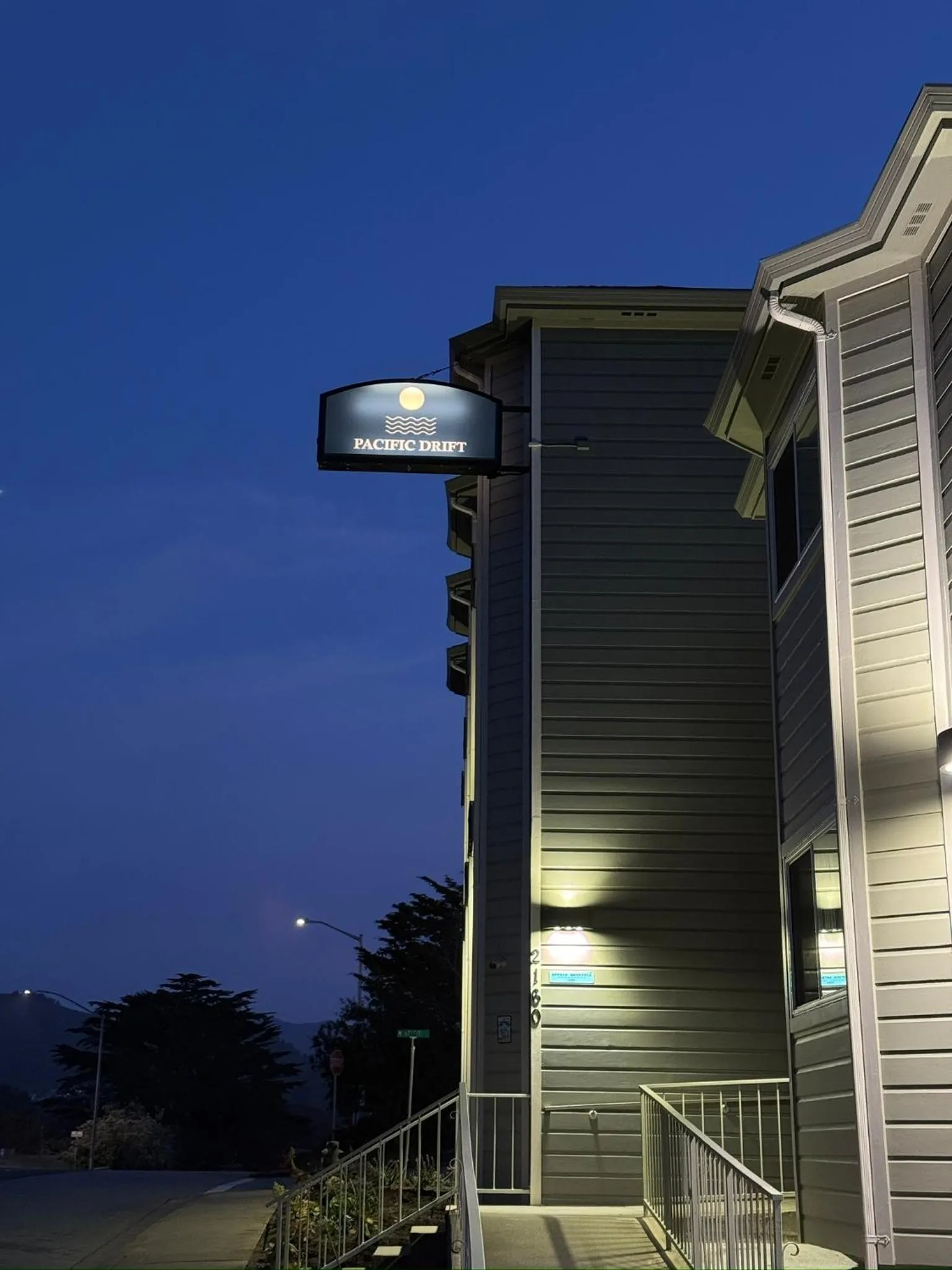 Property building in PACIFIC DRIFT San Francisco Pacifica