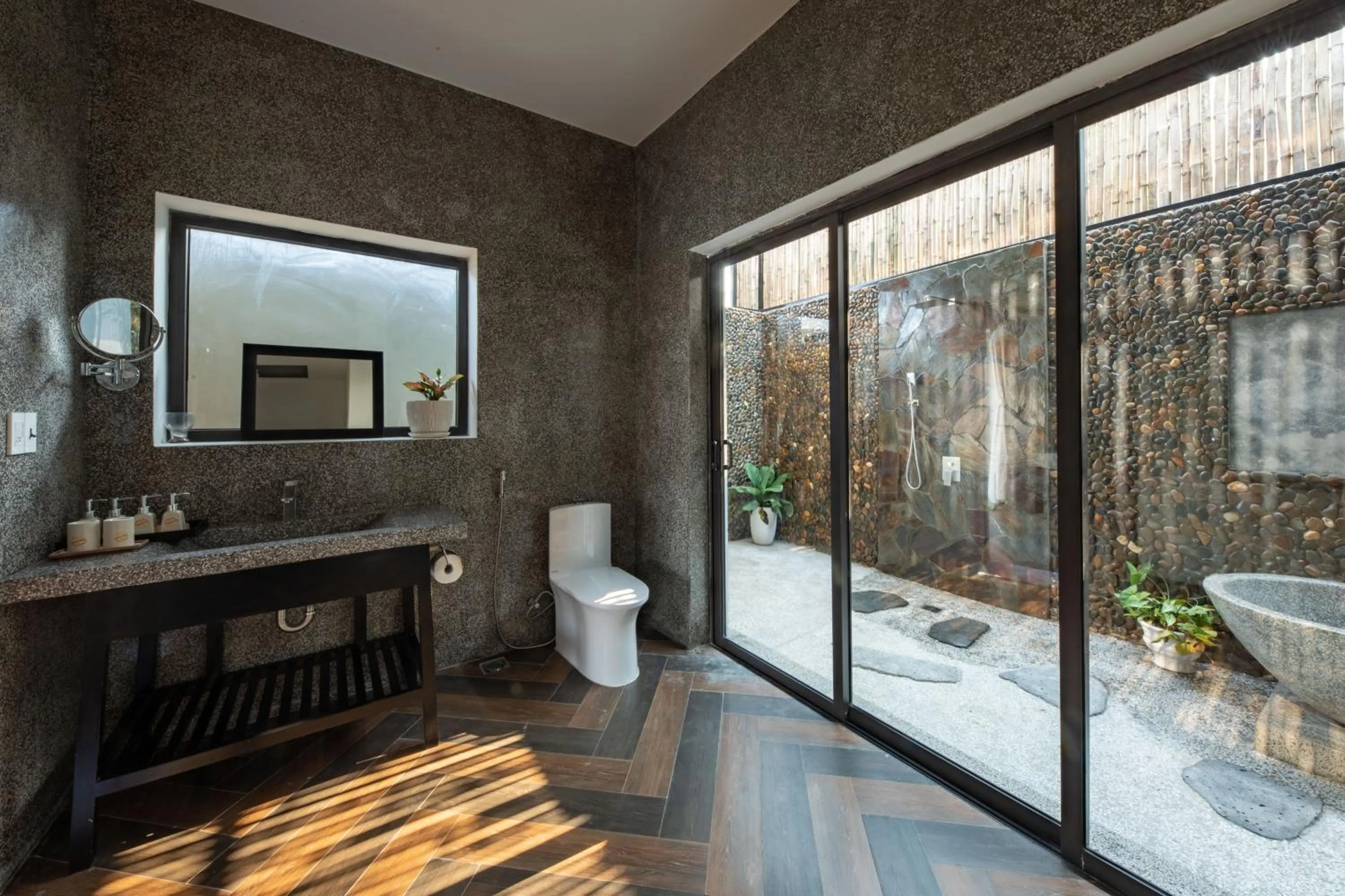 Phong Nha Lake House Resort