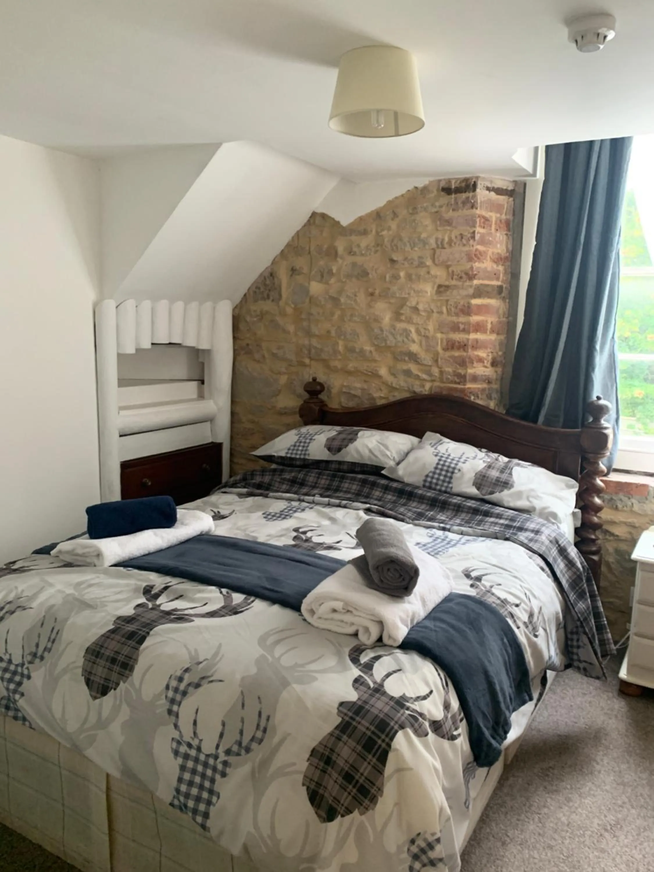 Bed in Crosskeys Inn Guest Rooms in Wye Valley