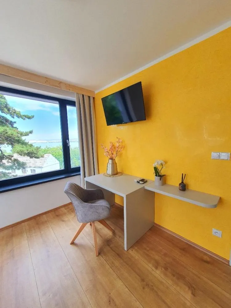 TV and multimedia in Sousedi Pavlov