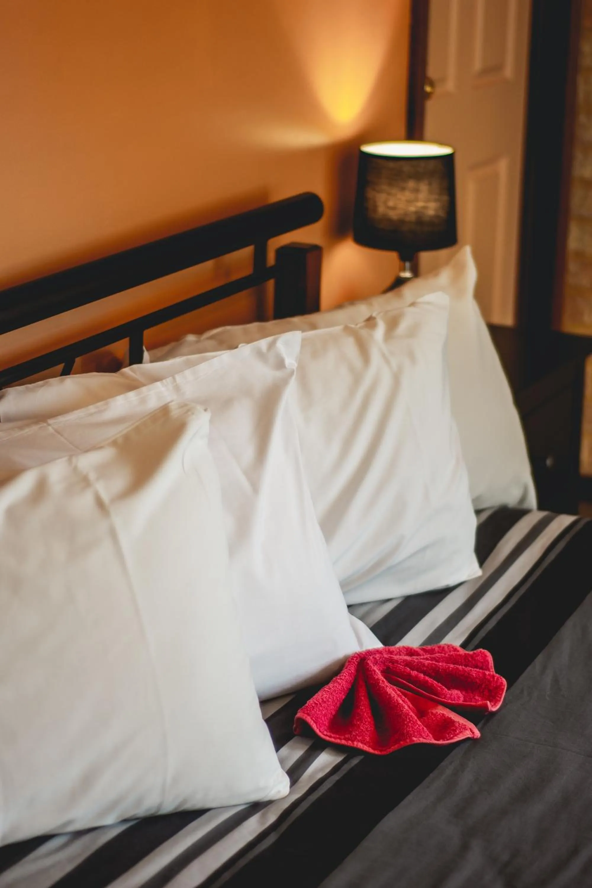 Bed in Esperance Foreshore Apartments