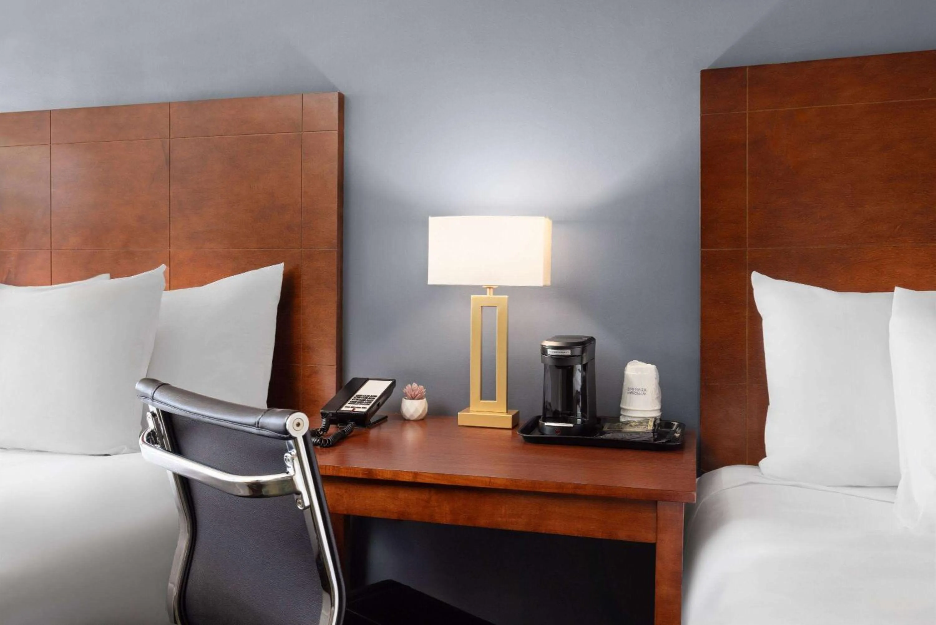 Bed in Travelodge by Wyndham by Fisherman's Wharf