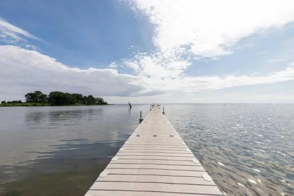 Nearby landmark in Green Door Hotel