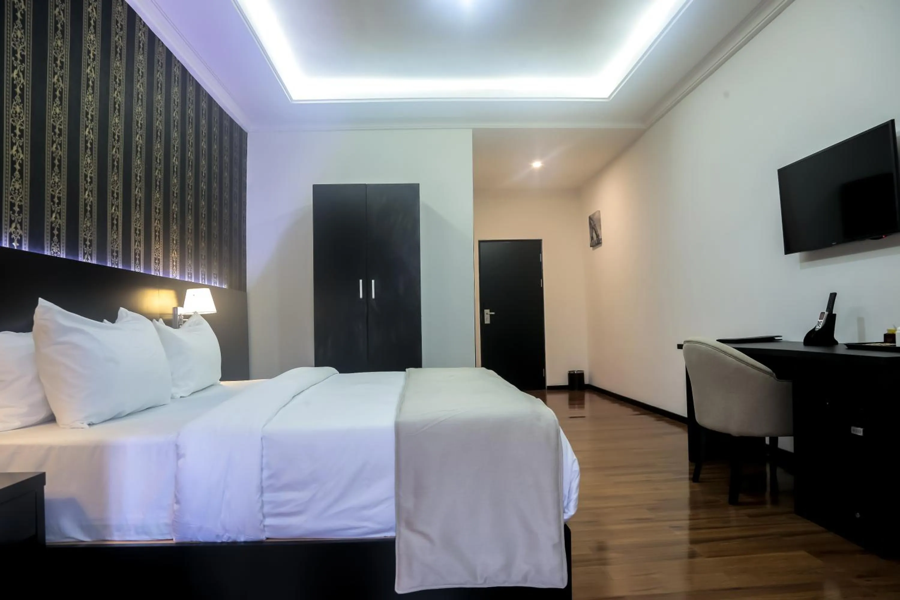 Bed in BON Hotel Ikeja Residence
