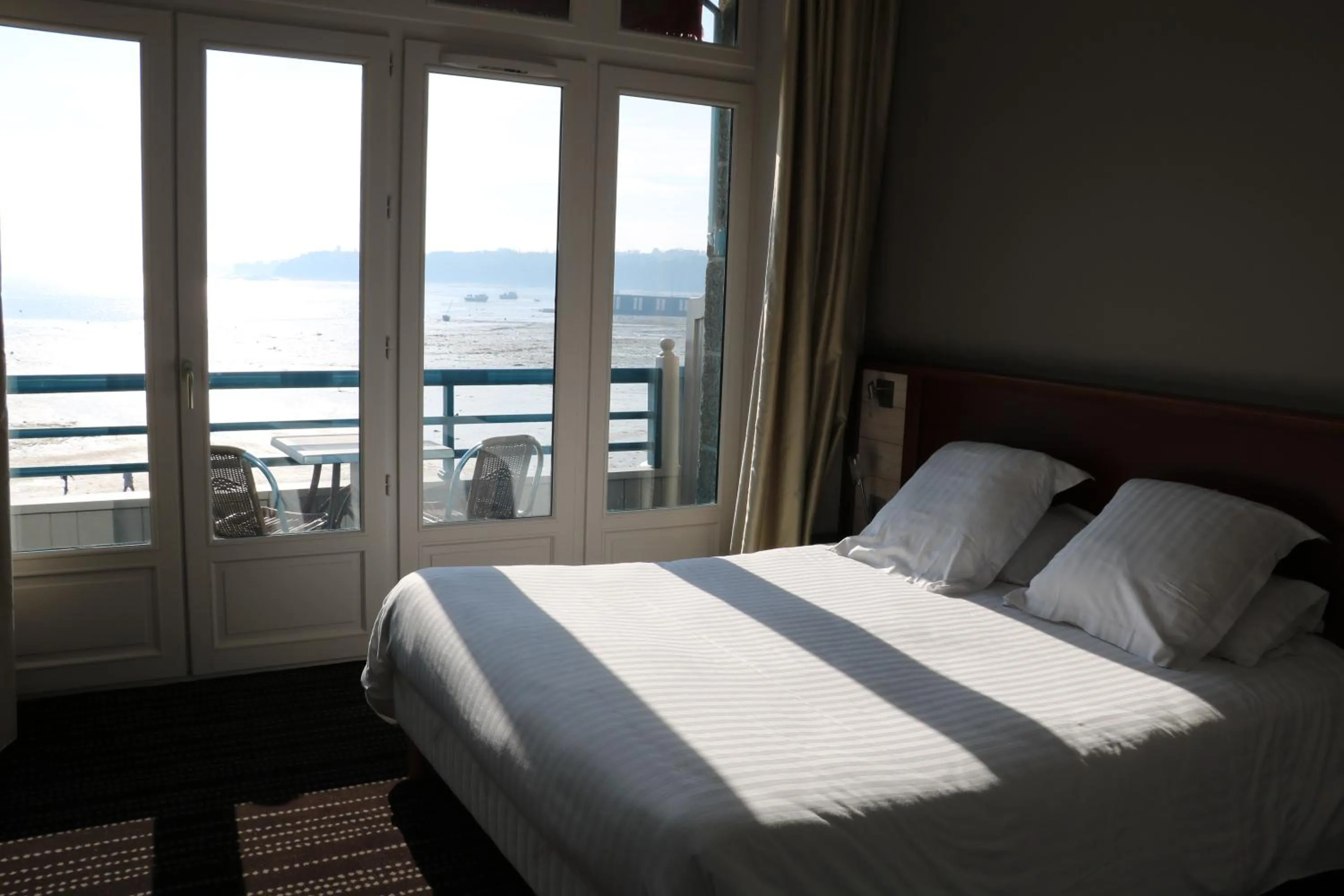 Sea view, Bed in La Mere Champlain