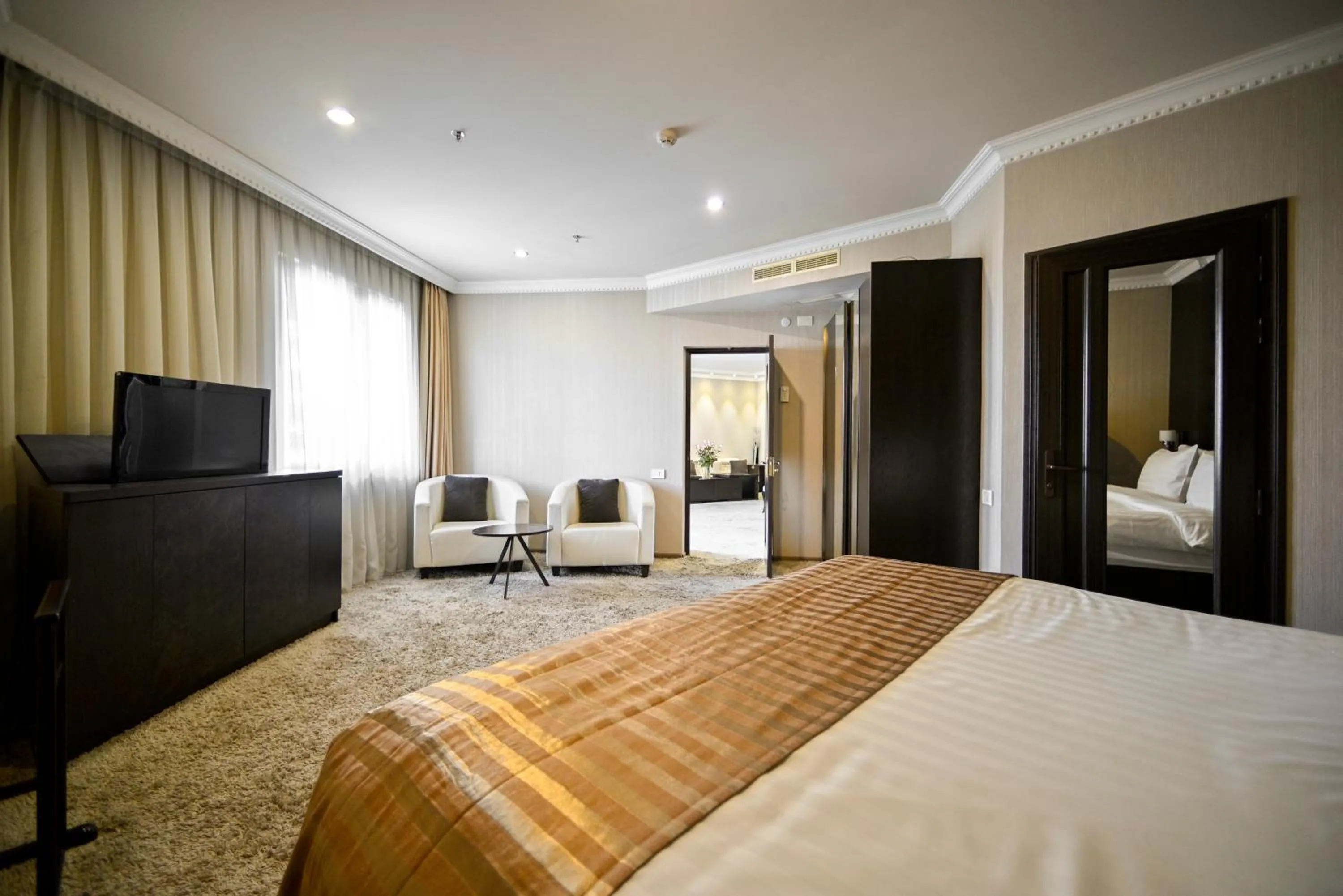 Bedroom, Bed in Imperial Palace Hotel Yerevan
