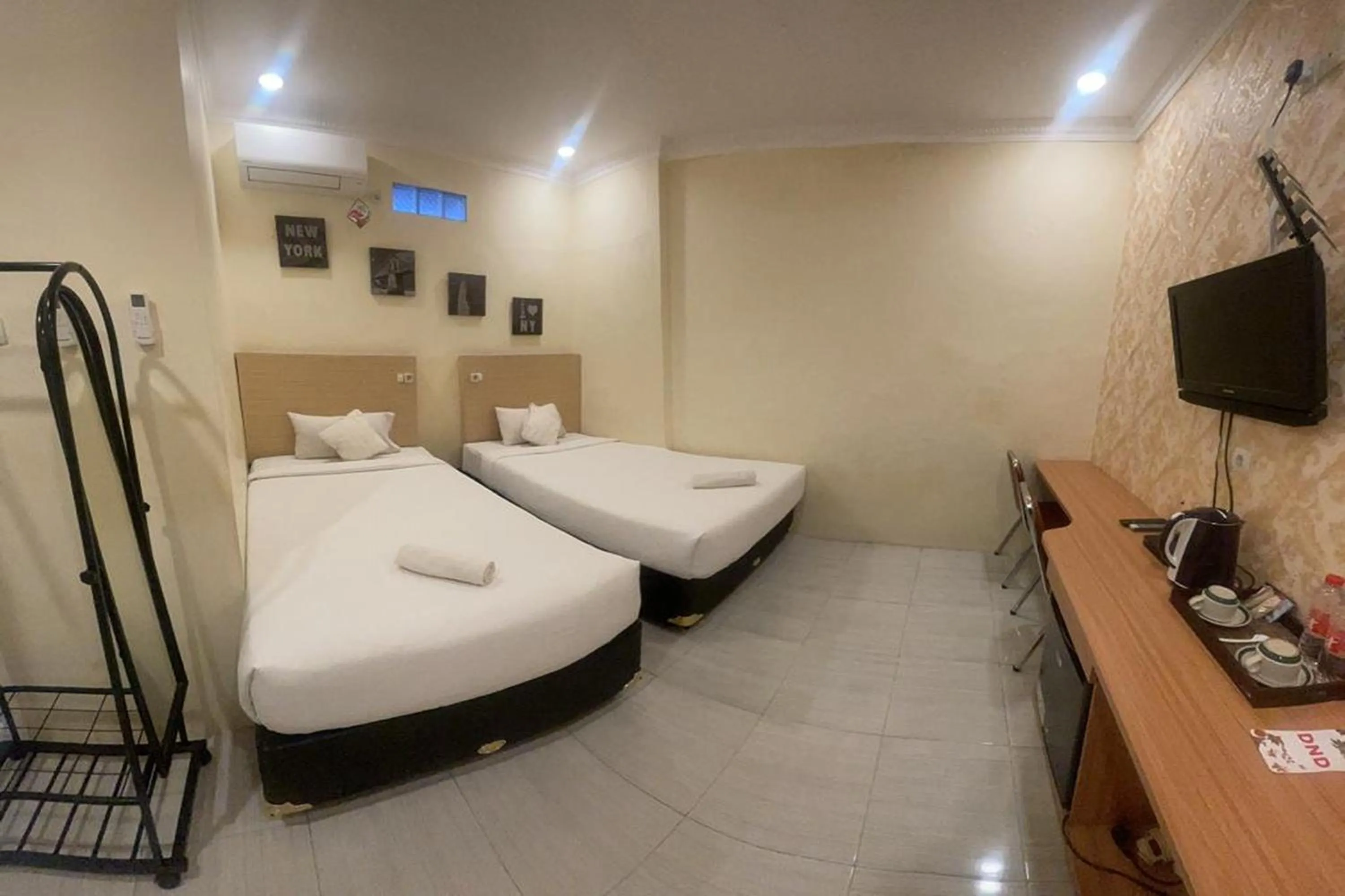 Bed in Perdana Kasih Hotel Klaten