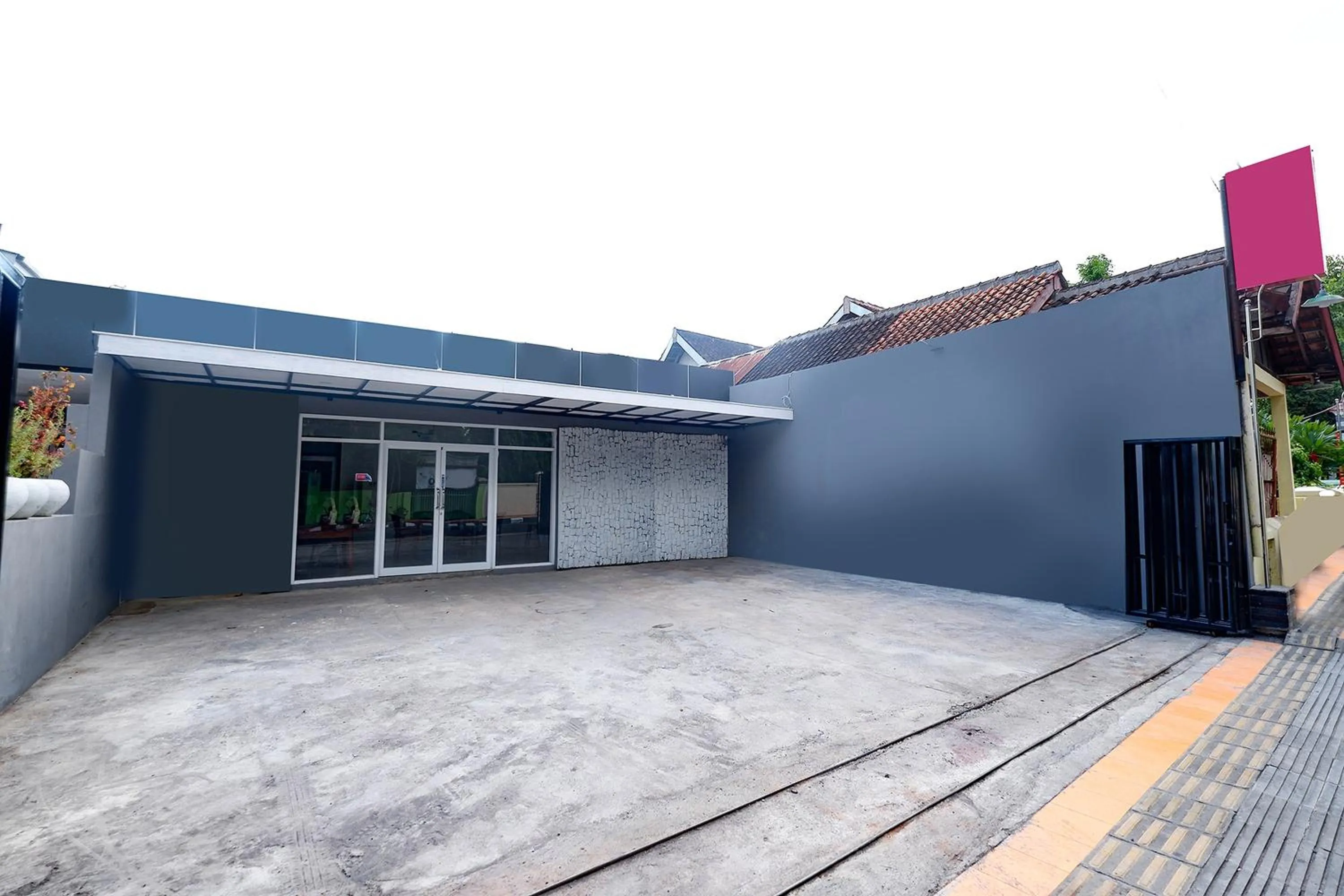 Property building in Perdana Kasih Hotel Klaten