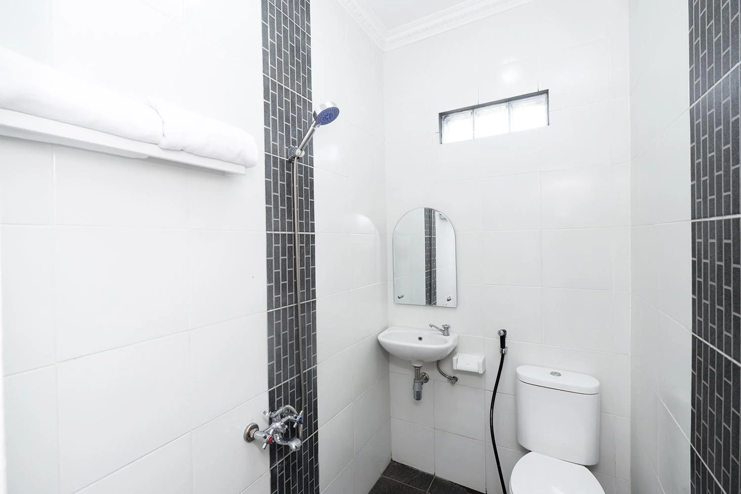 Bathroom in Perdana Kasih Hotel Klaten