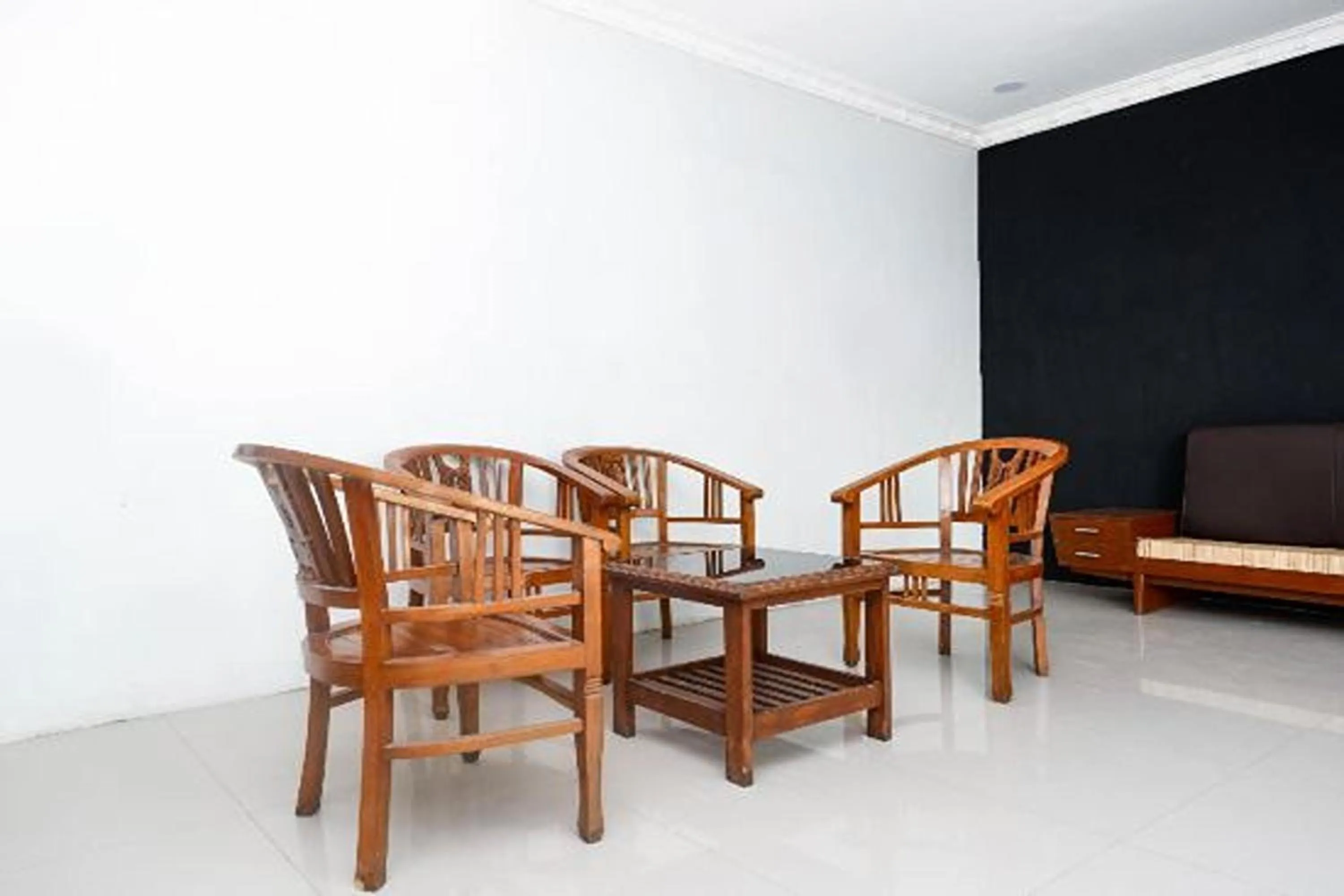 Seating area in Perdana Kasih Hotel Klaten