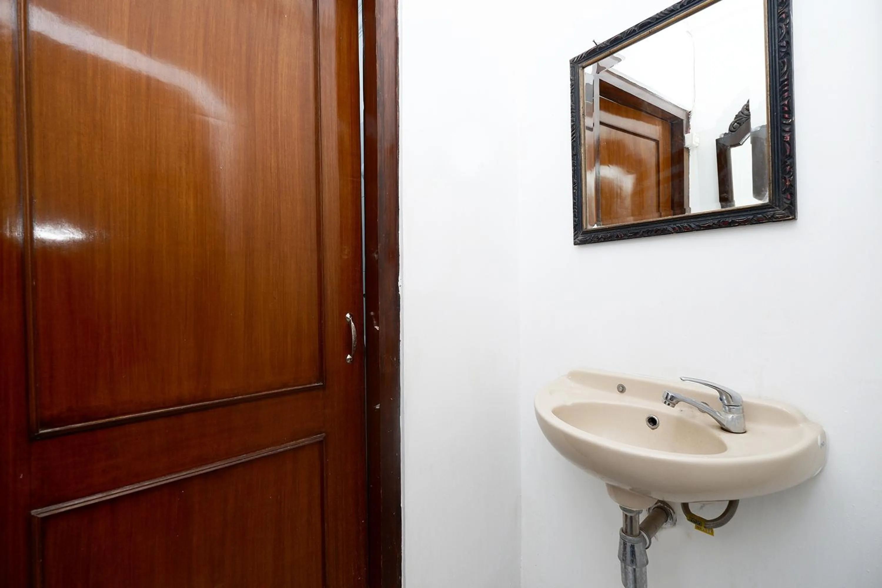 Bathroom in Perdana Kasih Hotel Klaten