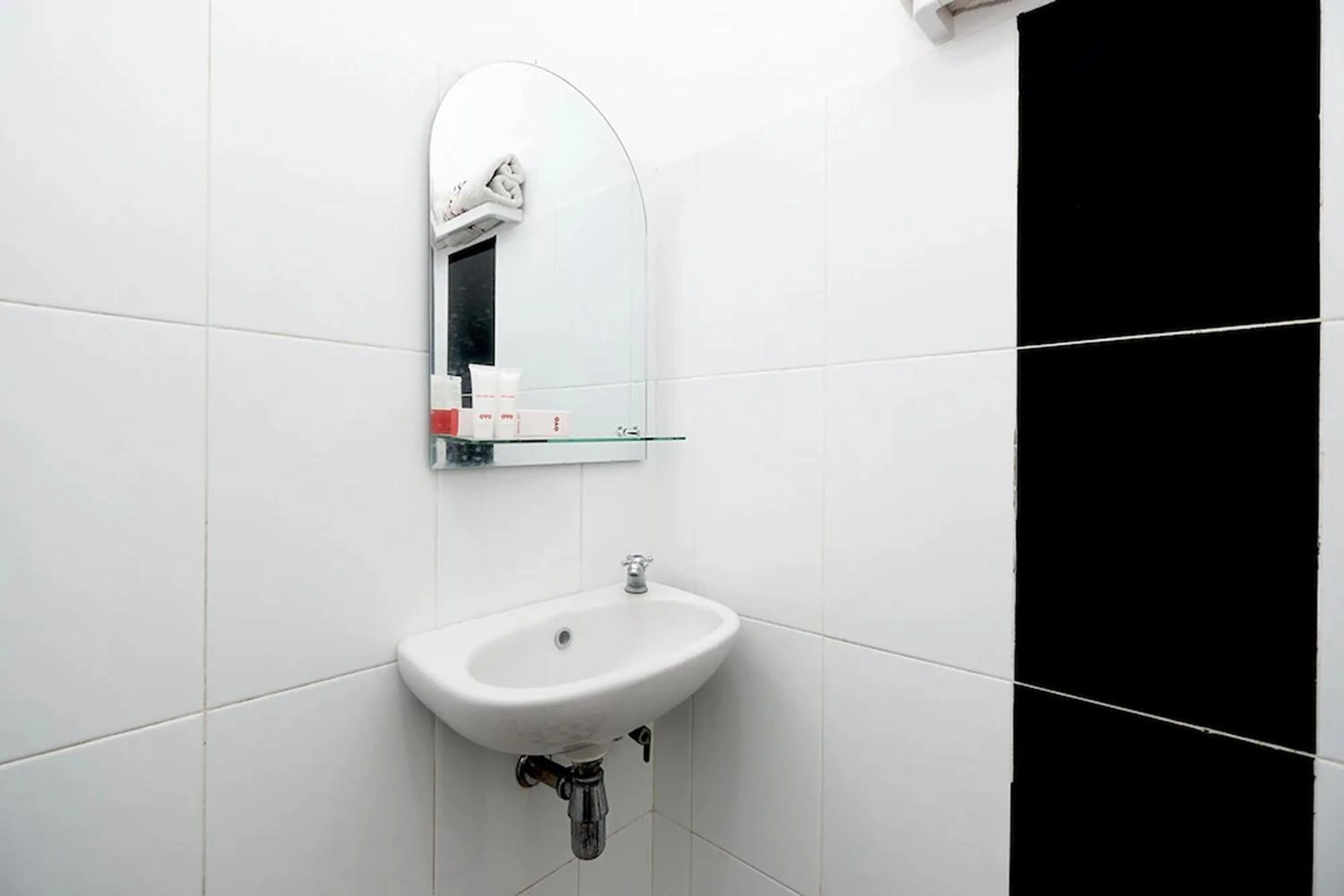 Bathroom in Perdana Kasih Hotel Klaten