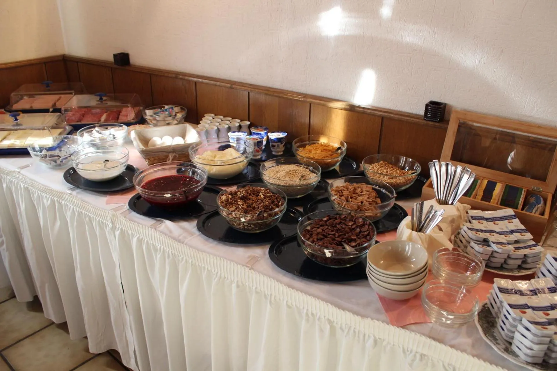 Food and drinks in Hotel Ceteno