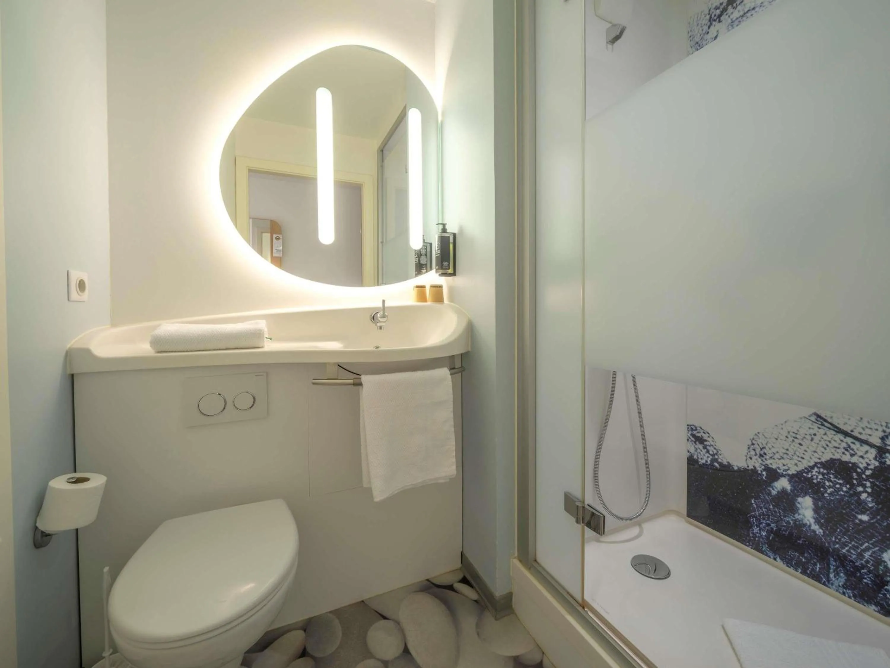 Bedroom in Ibis Budget Sarrebourg Buhl