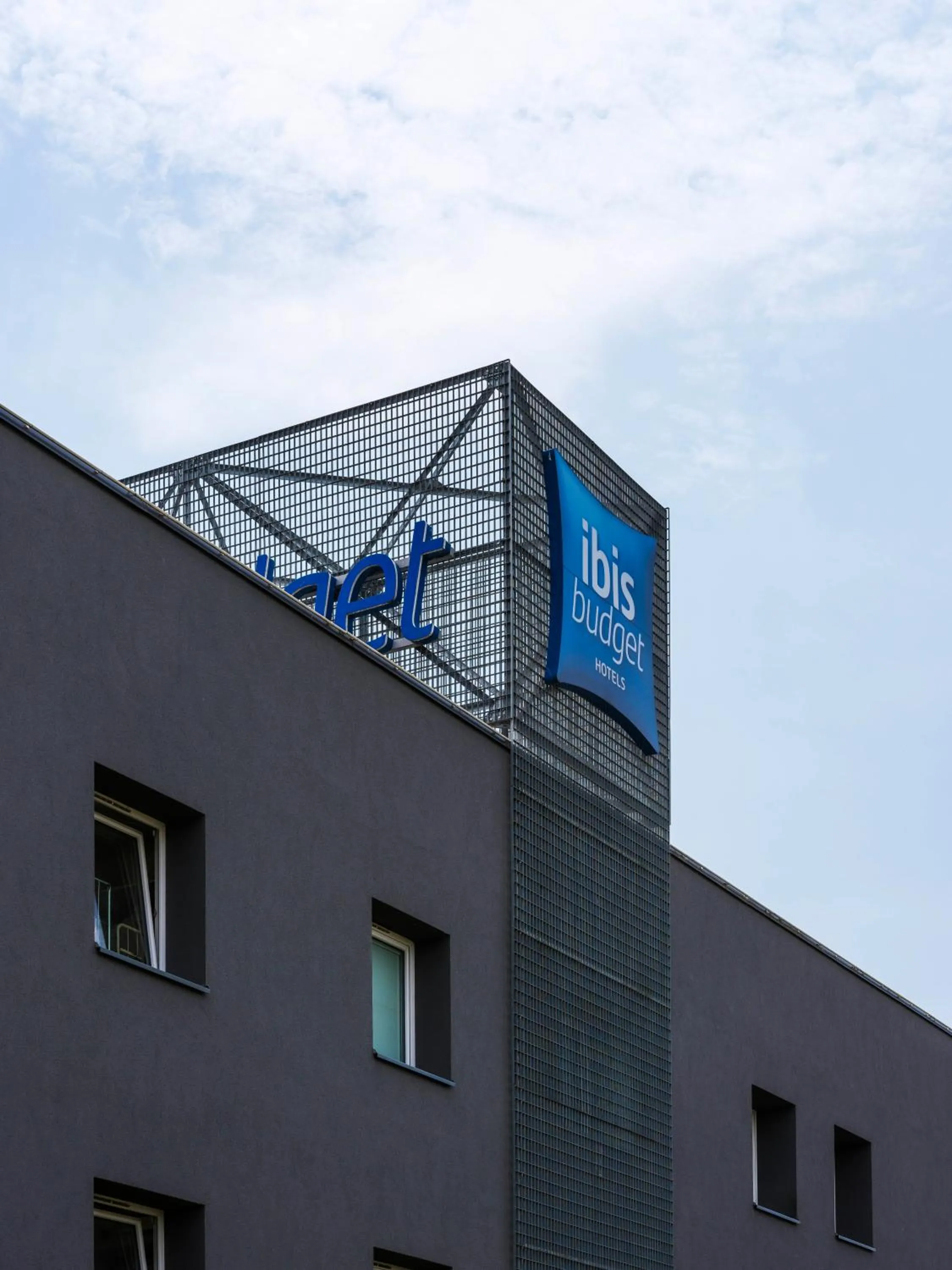 Property logo or sign in Ibis Budget Sarrebourg Buhl