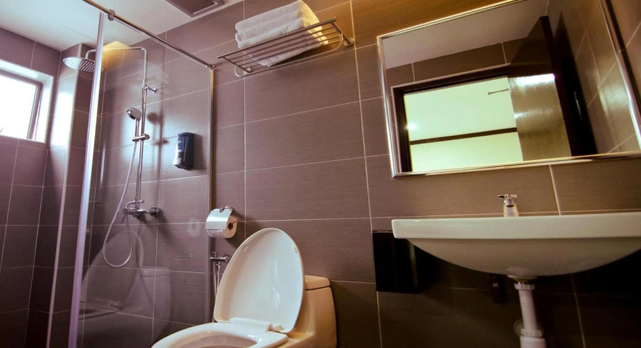 Toilet in Hotel Setia