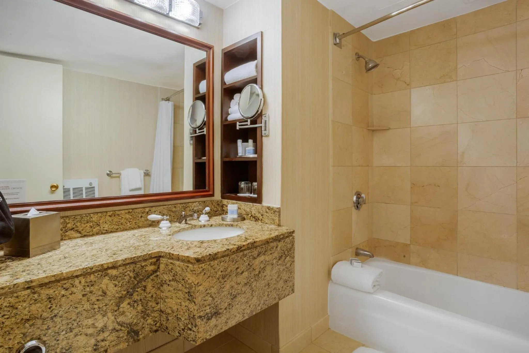 Photo of the whole room in Omni New Haven Hotel at Yale