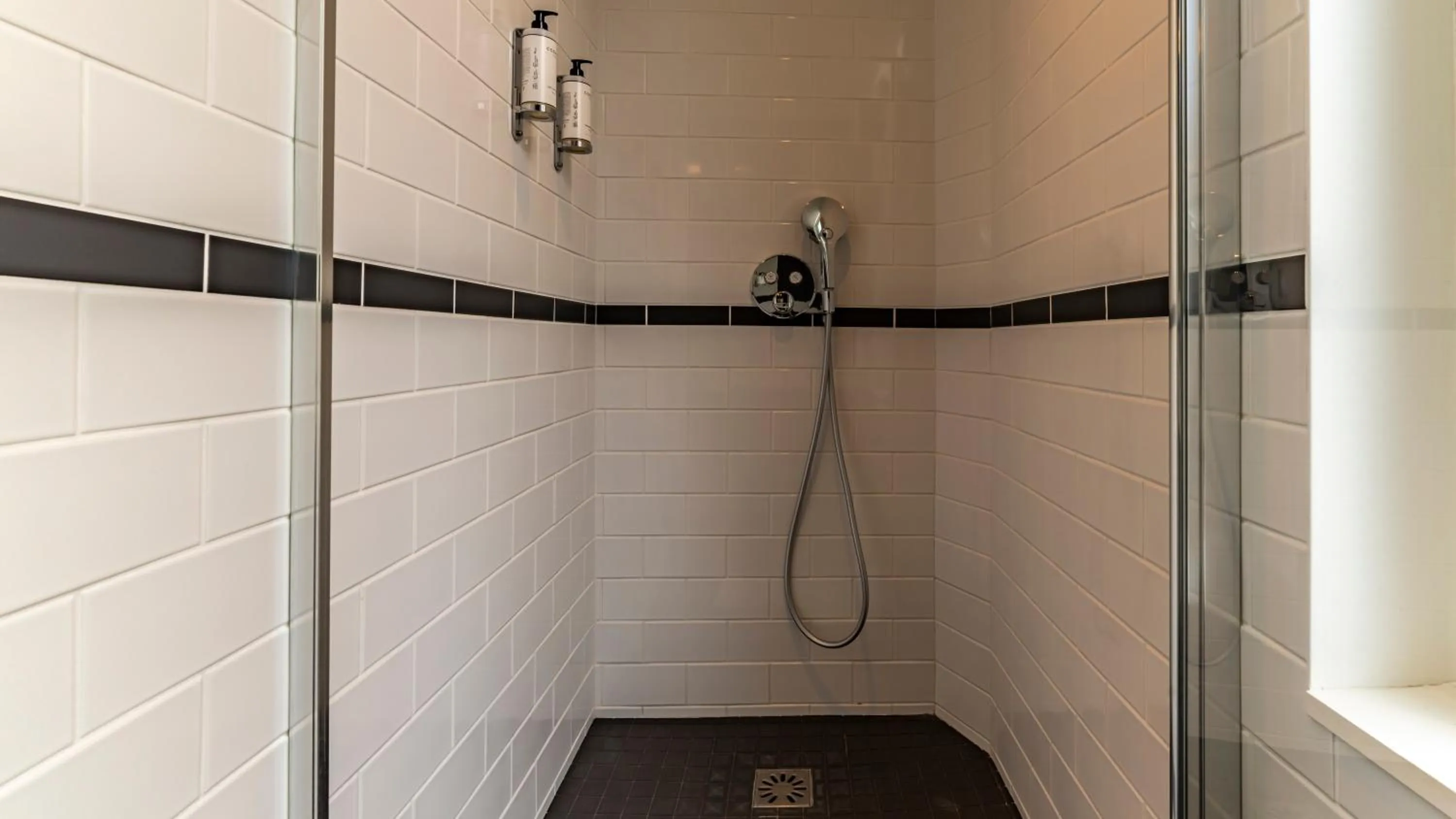 Shower in Continental Hotel