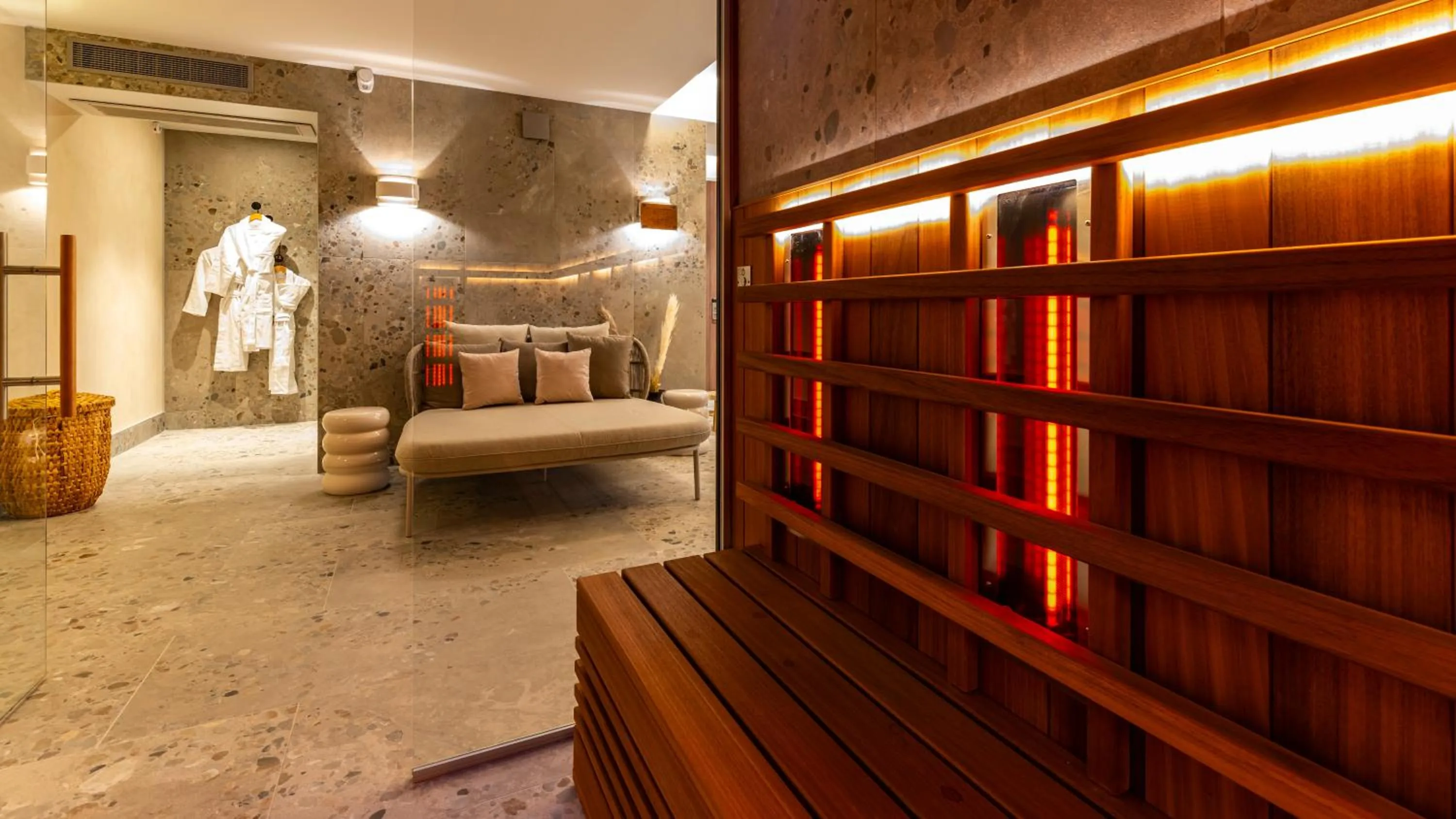 Sauna in Continental Hotel