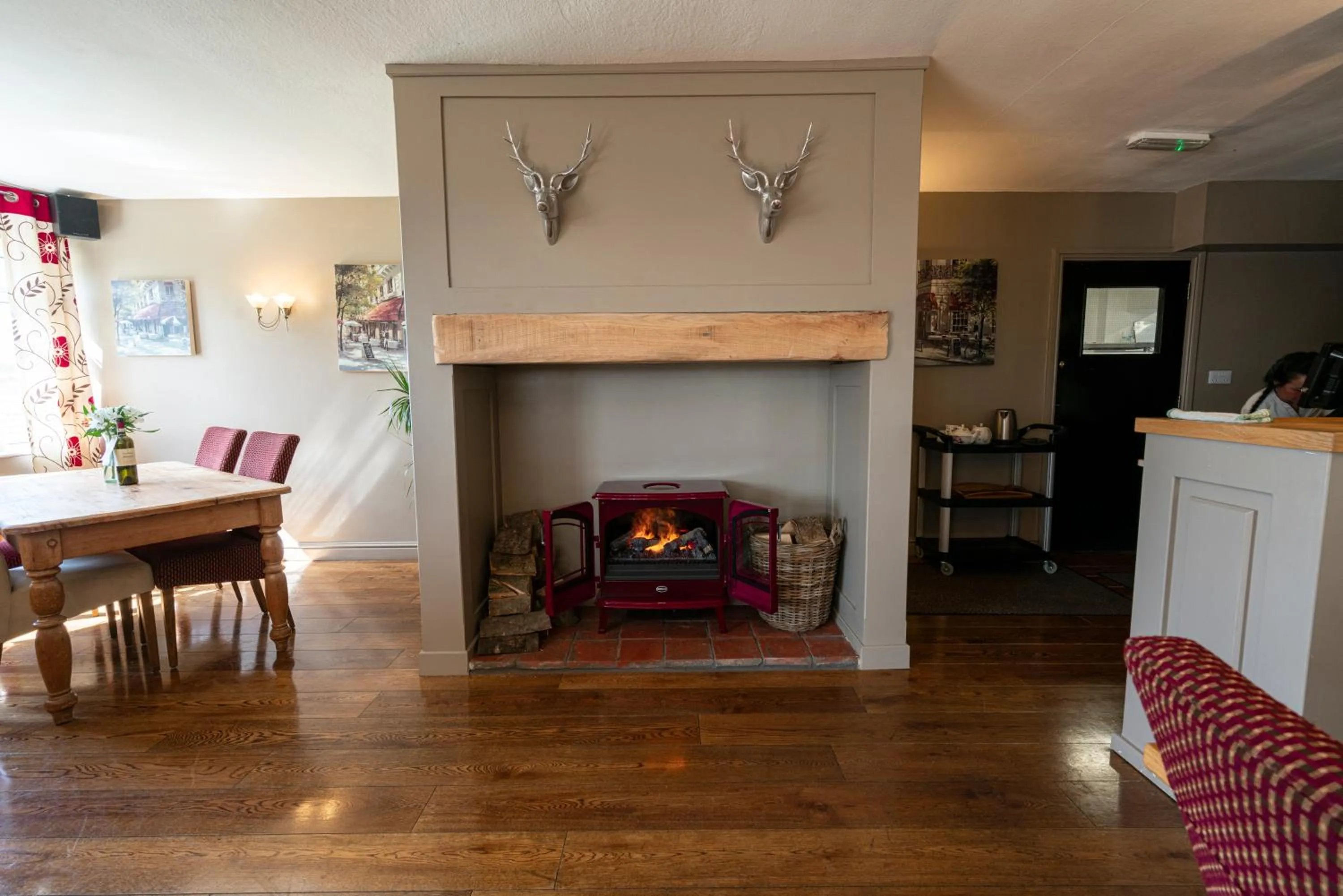 Restaurant/places to eat in The Haven Inn Limited