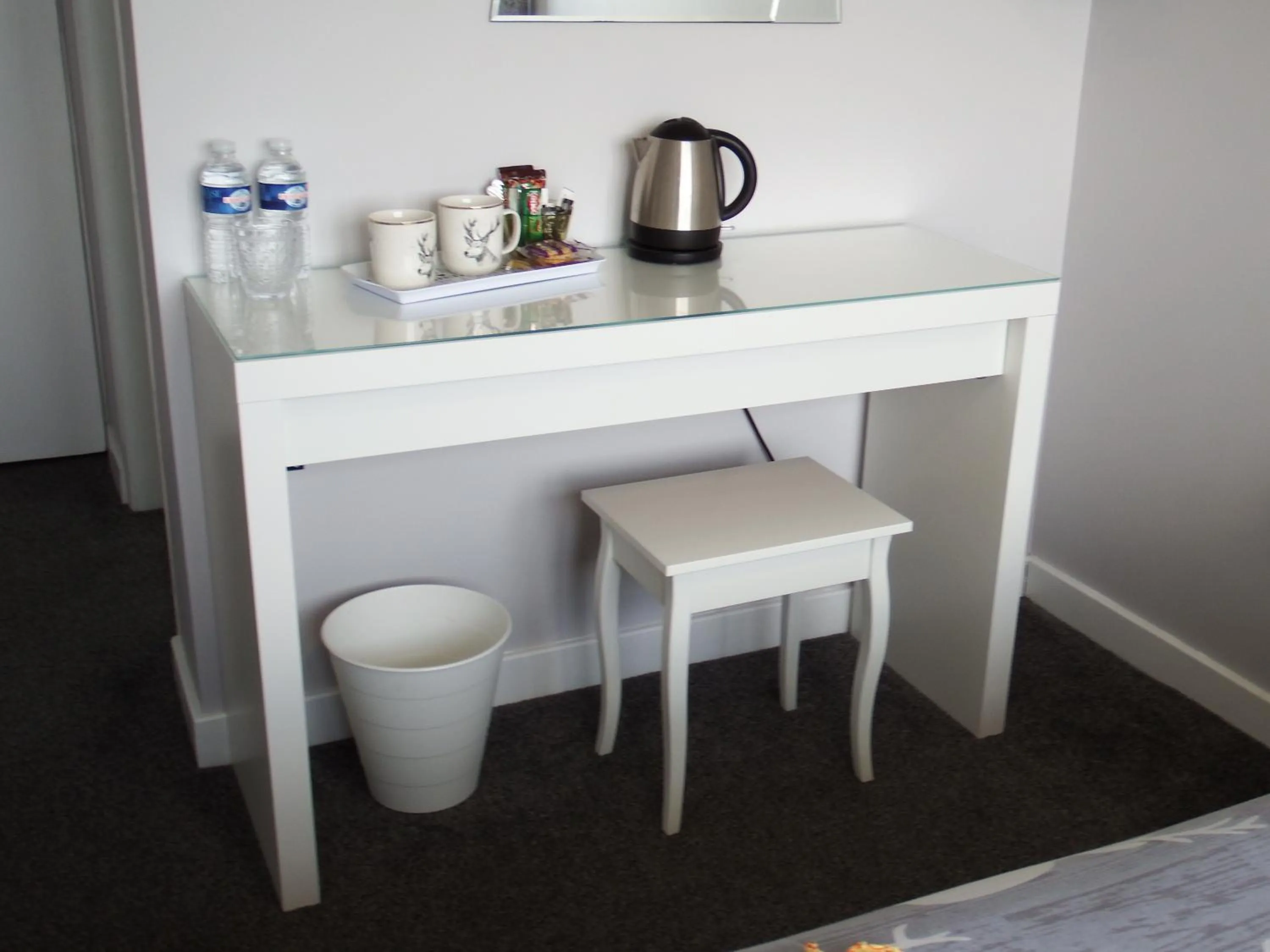 Coffee/tea facilities in The Haven Inn Limited