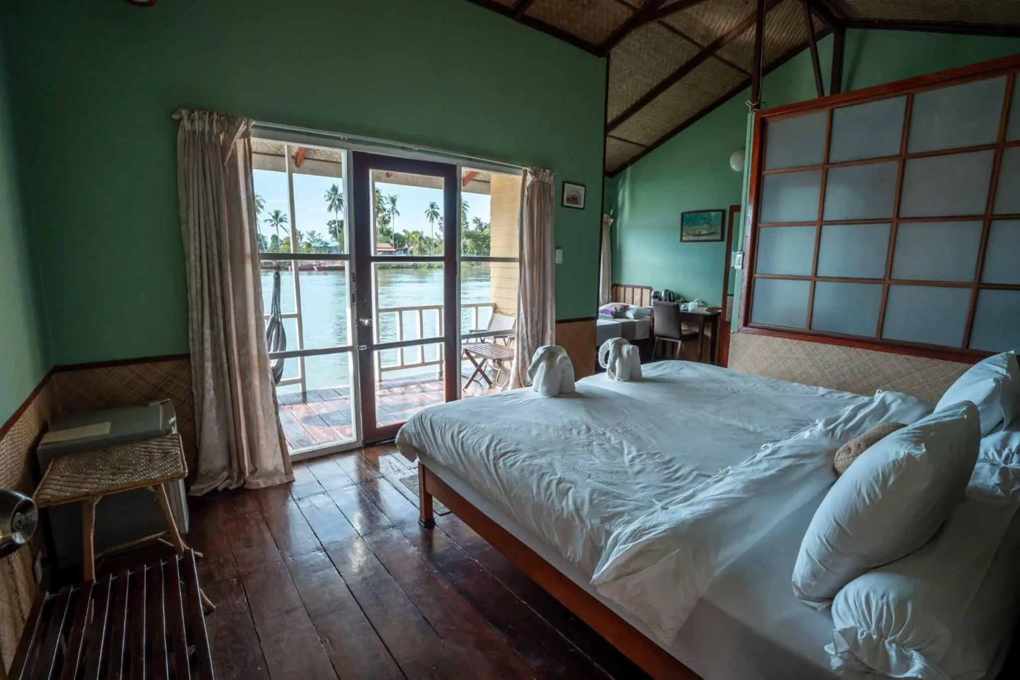 Photo of the whole room, Bed in Sala Done Khone Hotel