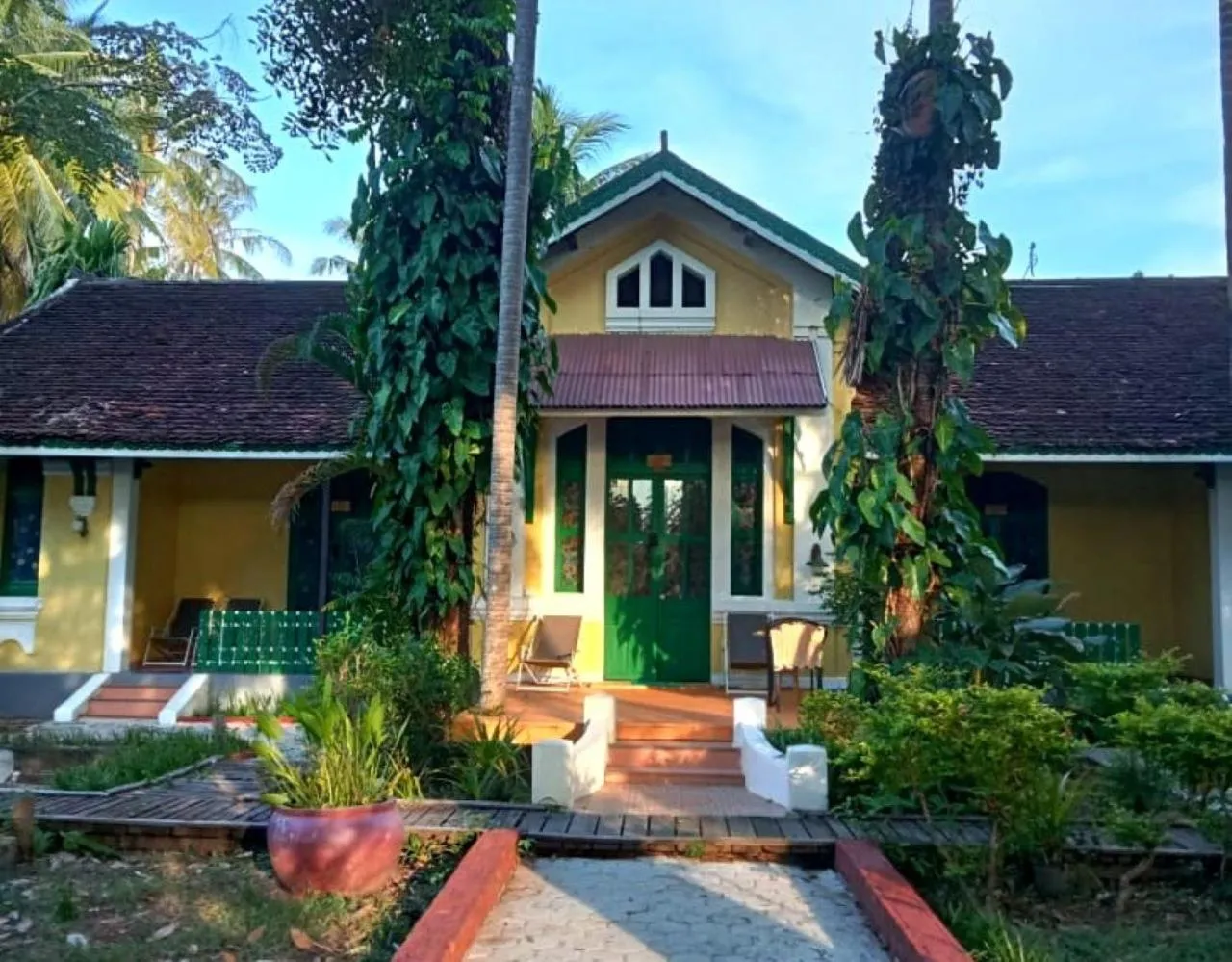 Property building in Sala Done Khone Hotel