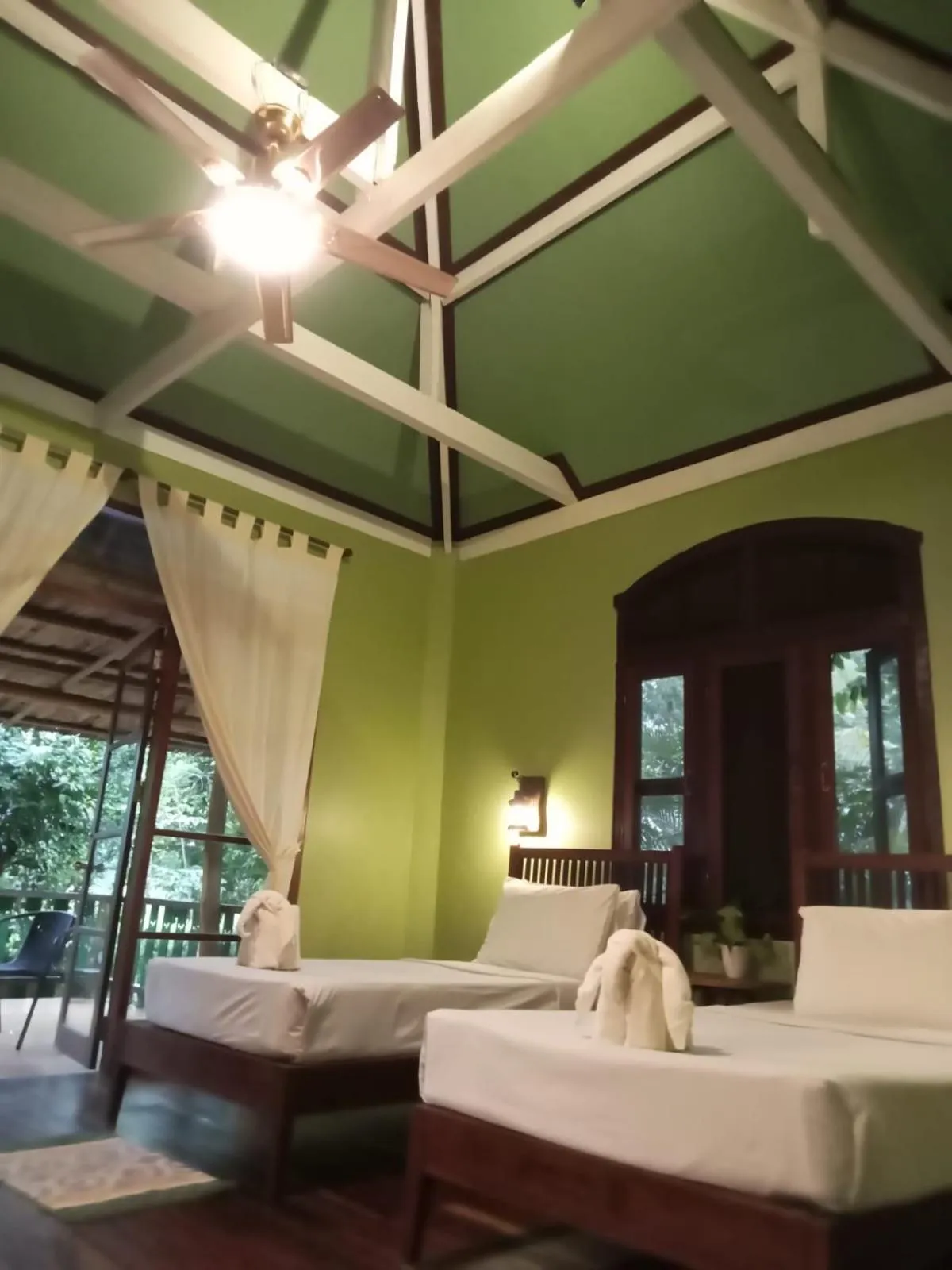 Bedroom, Bed in Sala Done Khone Hotel