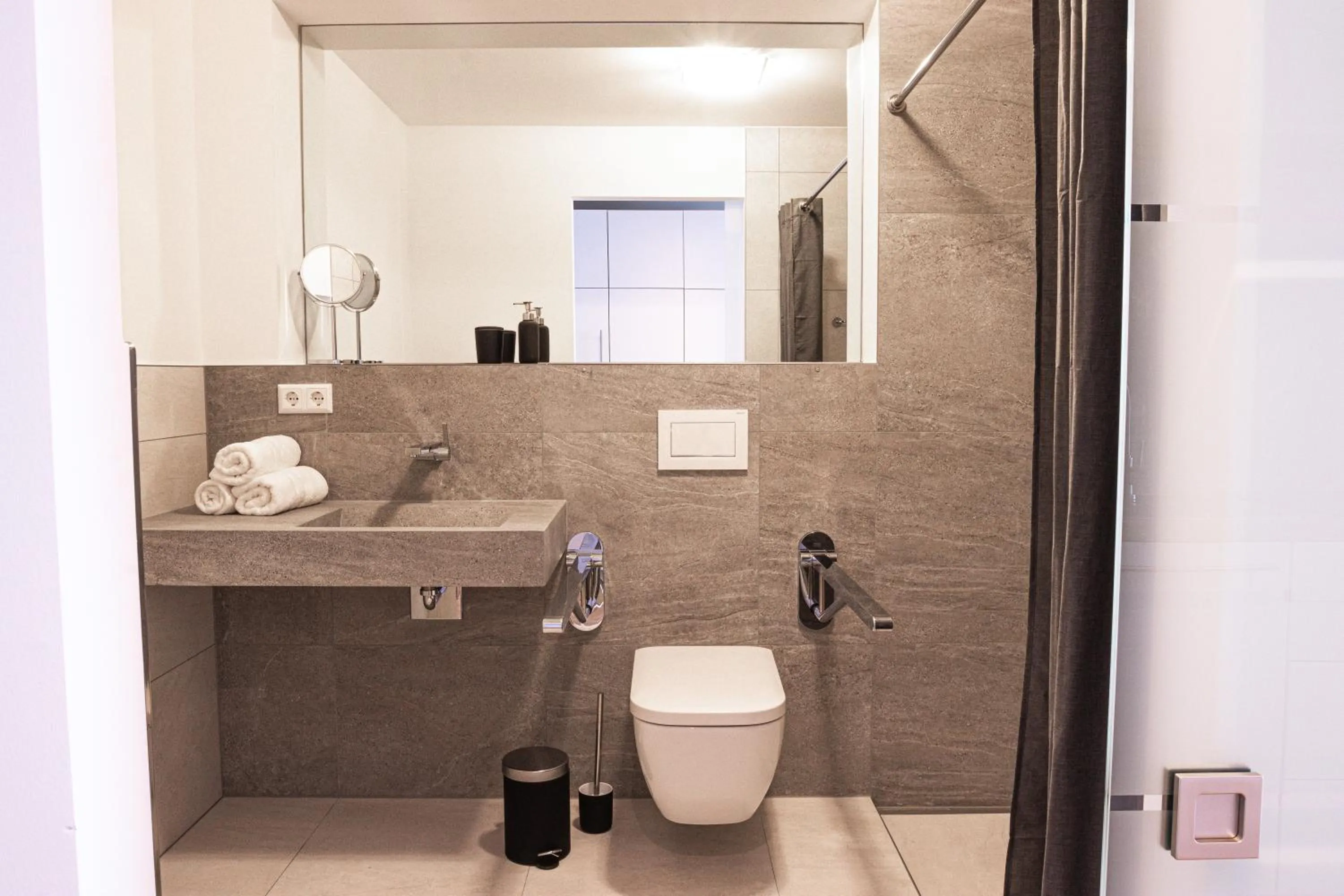 Shower in bodenseezeit Apartmenthotel Garni