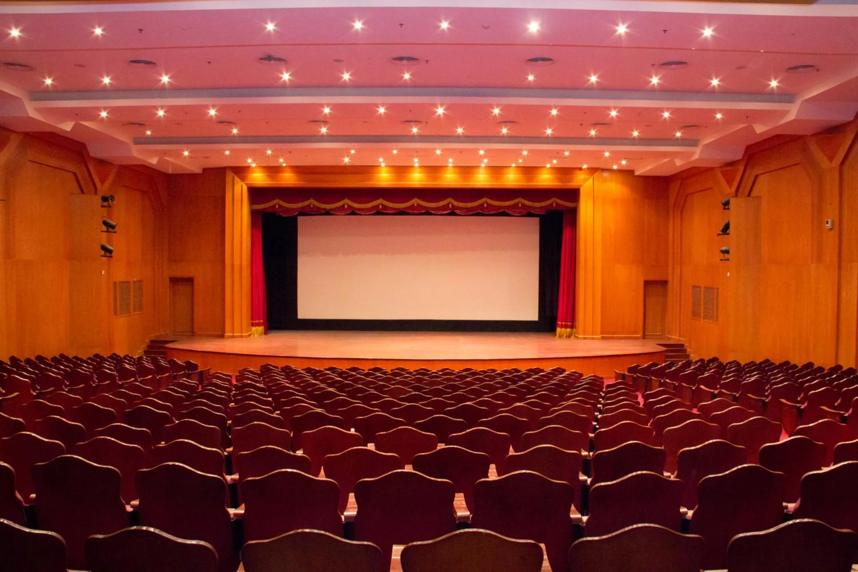 Business facilities in Tolip Aswan Hotel