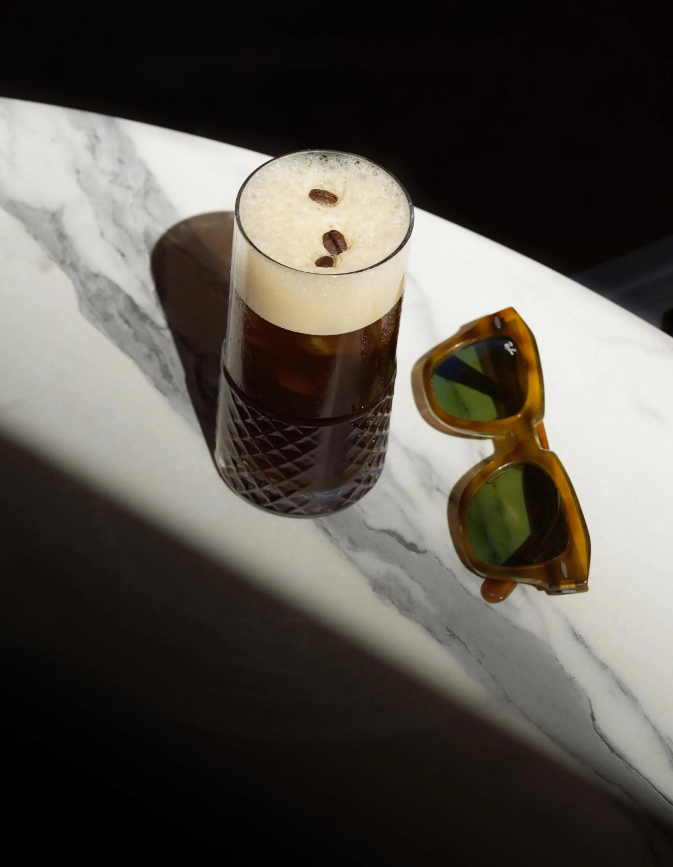 Lounge or bar in Thalazur Antibes - Hôtel & Spa