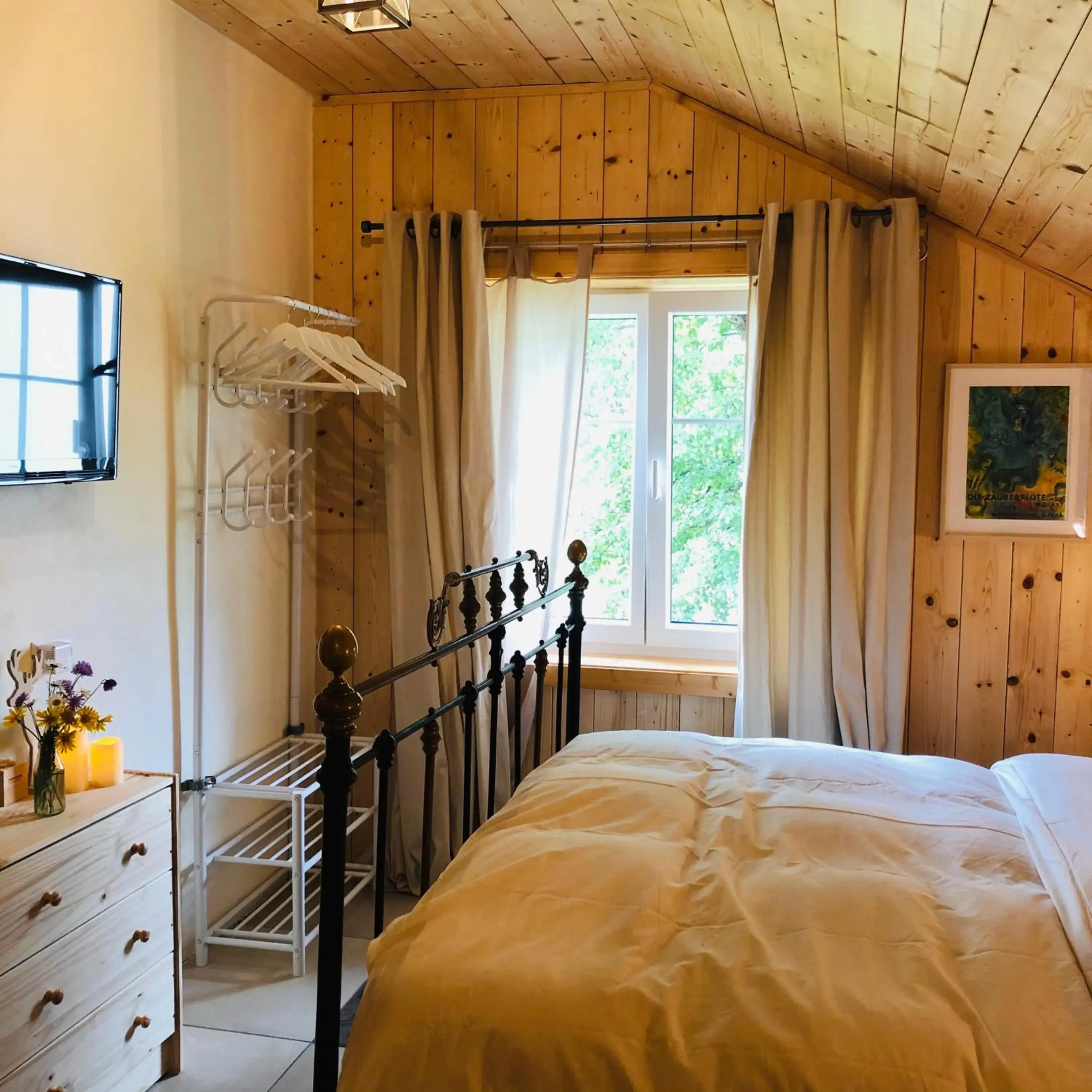 Double Room with Private Bathroom in Haus 26 Weißbriach Double Room with Private Bathroom in Haus 26 Weißbriach