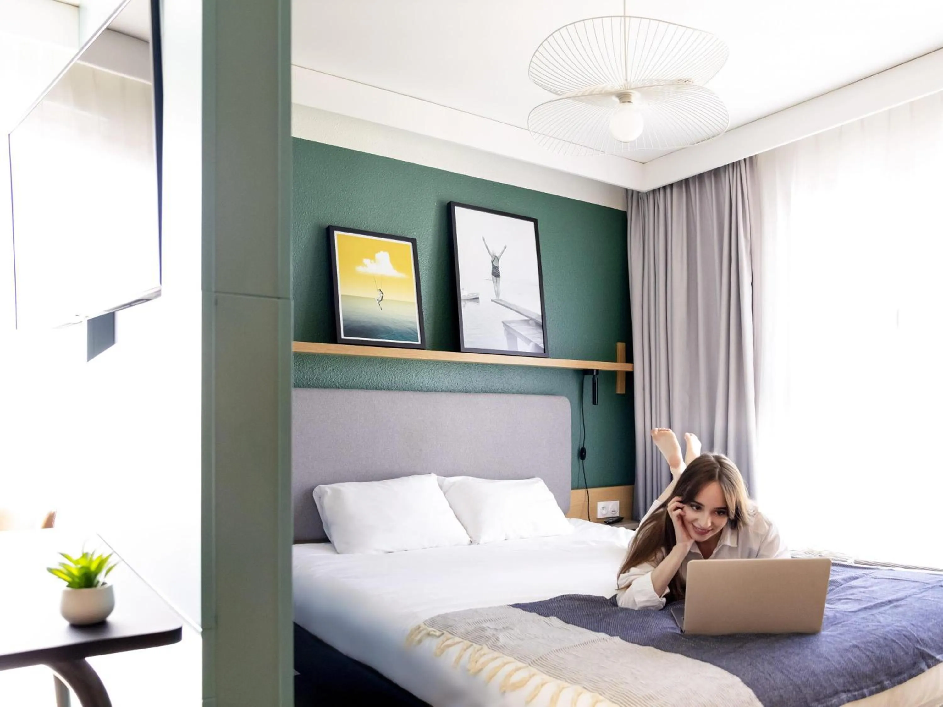 Bedroom, Bed in Aparthotel Adagio Annecy Centre