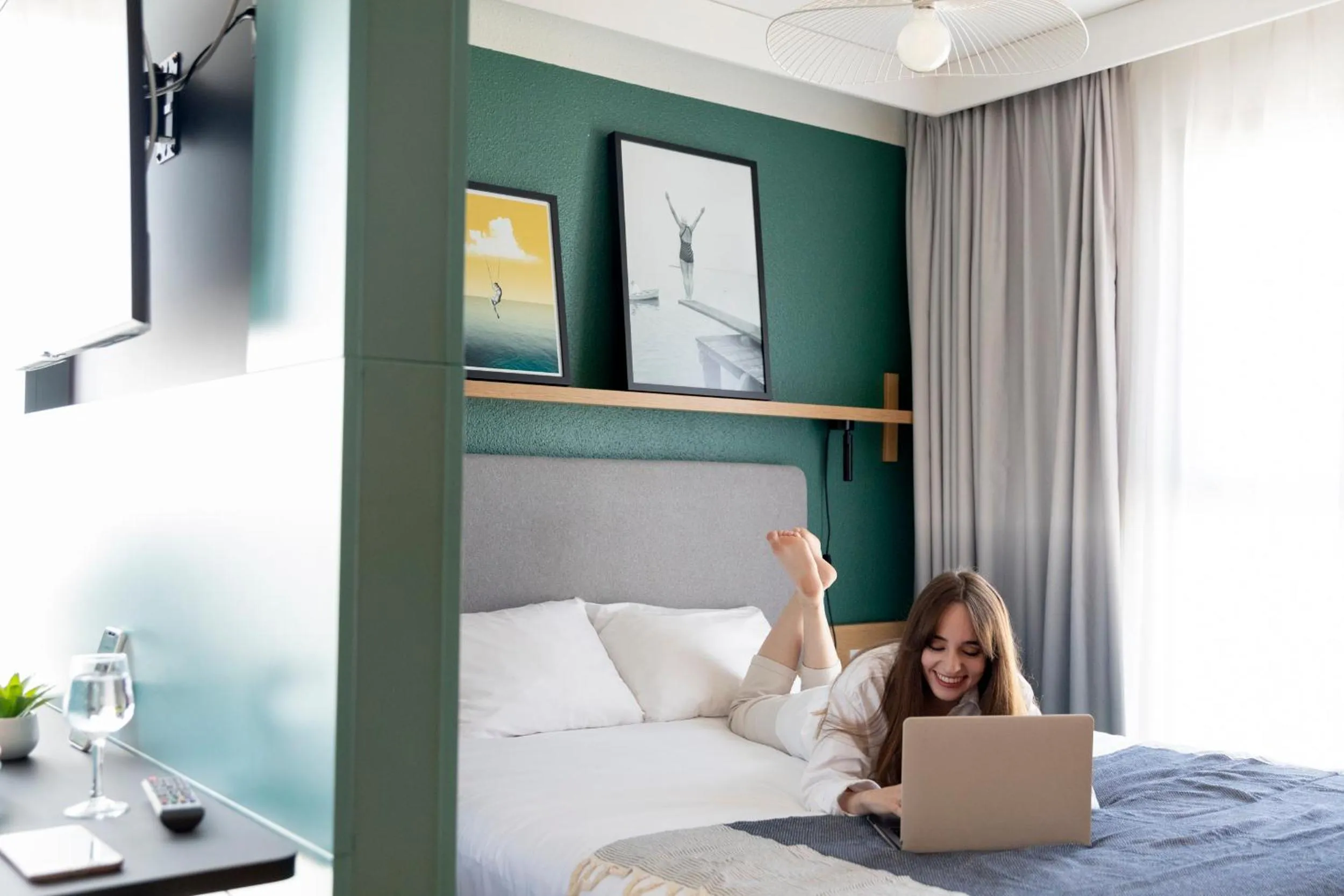 Bedroom, Bed in Aparthotel Adagio Annecy Centre