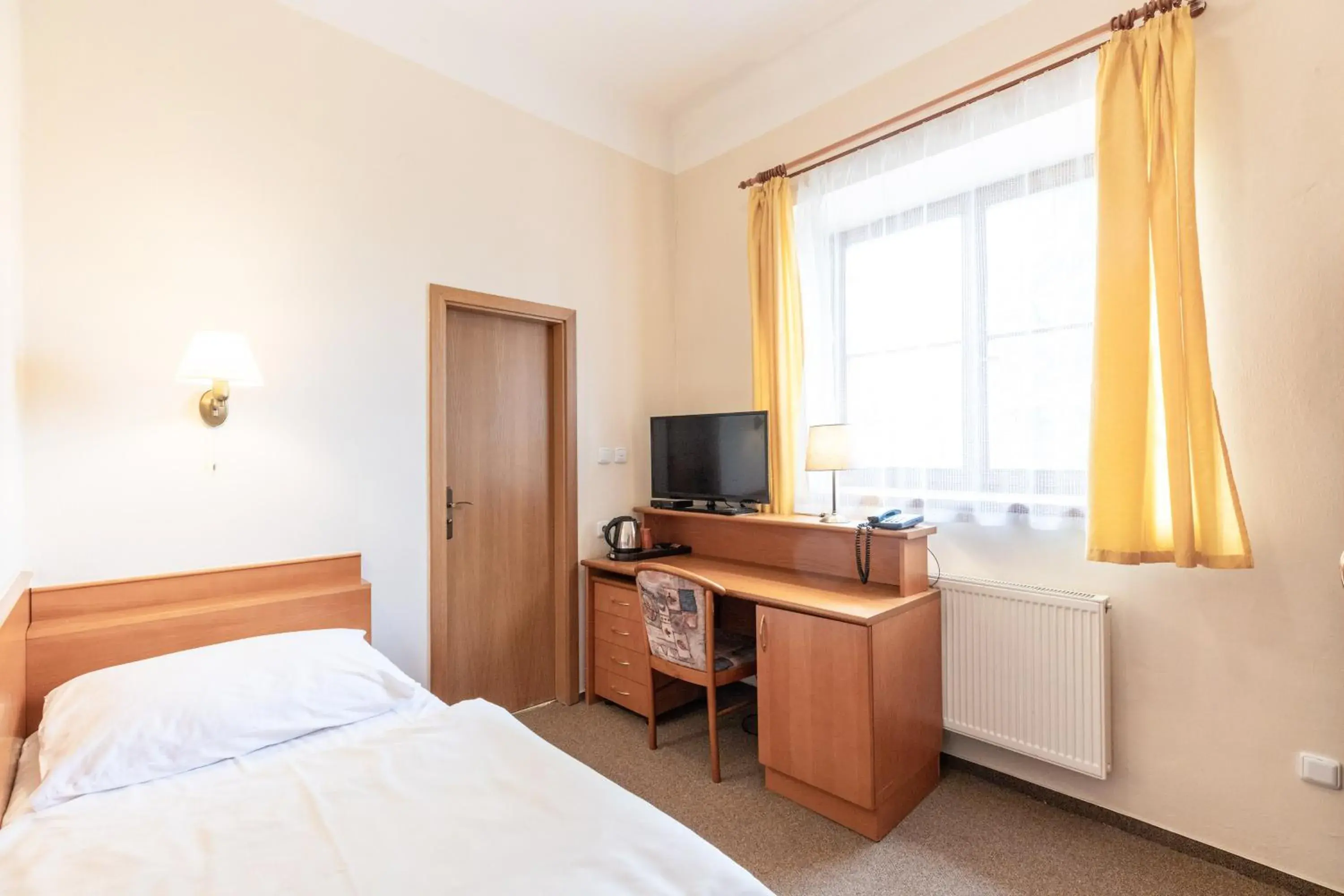 Single Room with Private Bathroom - Annex in Vila Lanna Single Room with Private Bathroom - Annex in Vila Lanna