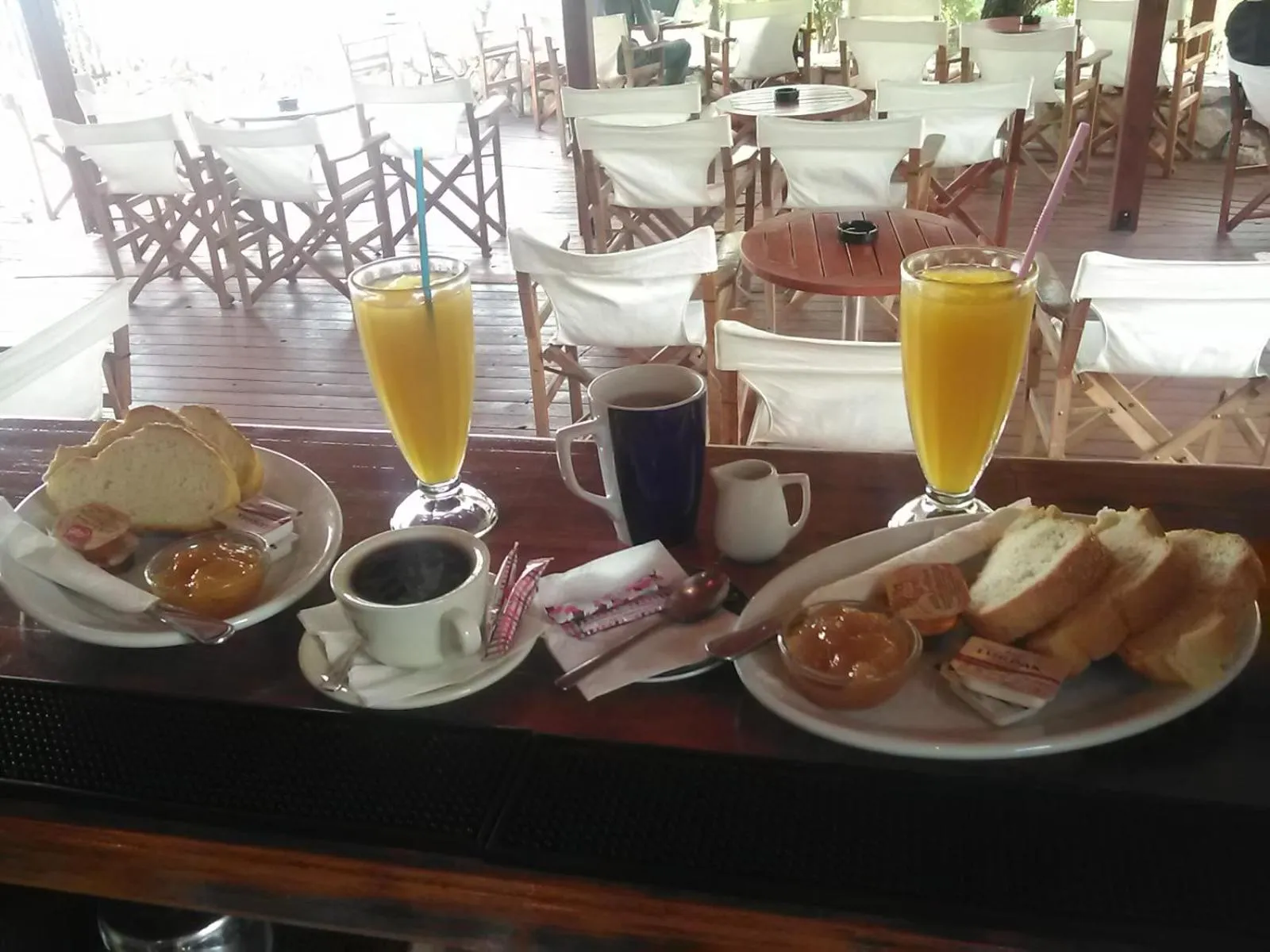 Breakfast in Mikros Gialos Apartments