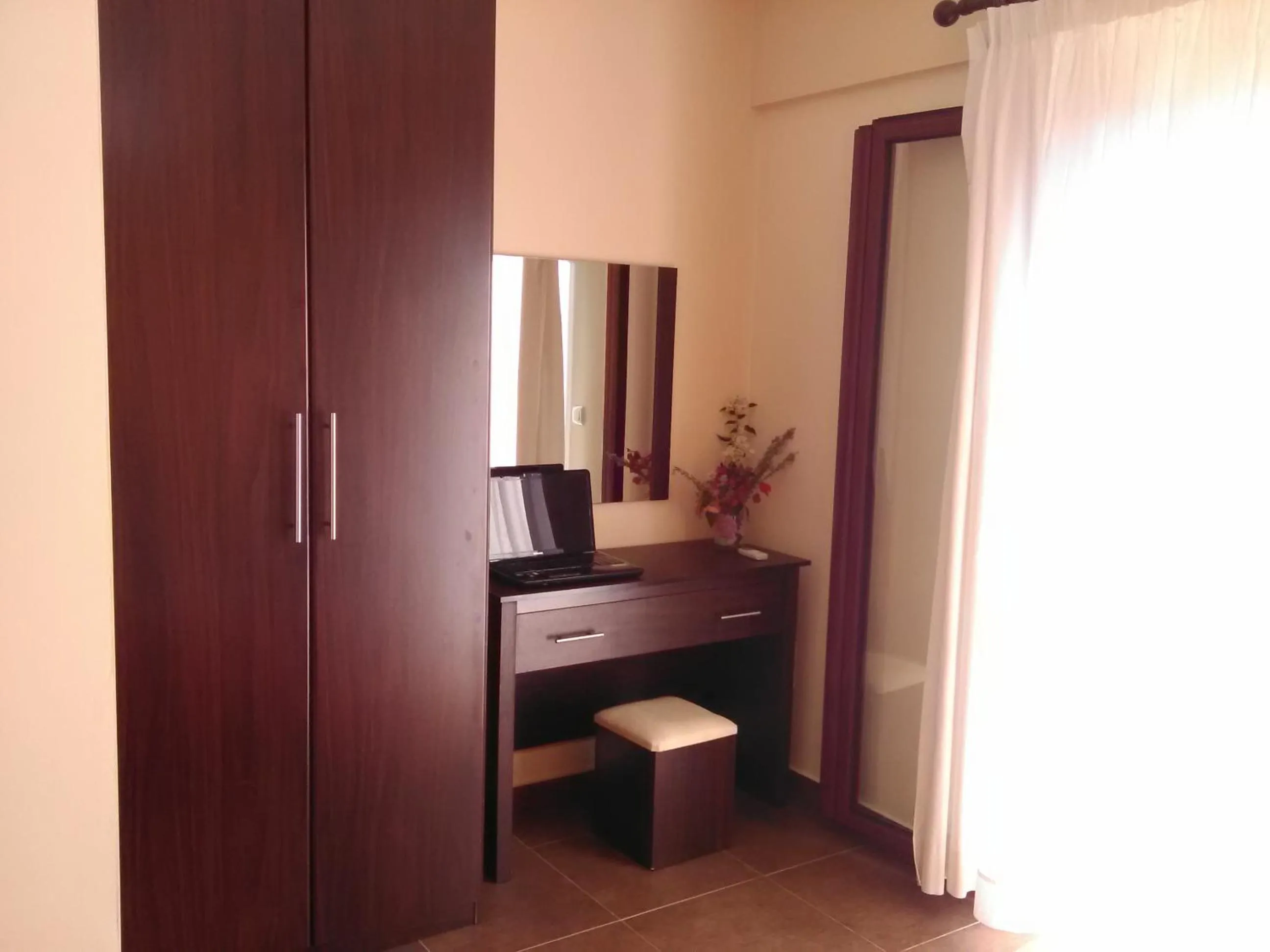 Toilet in Mikros Gialos Apartments