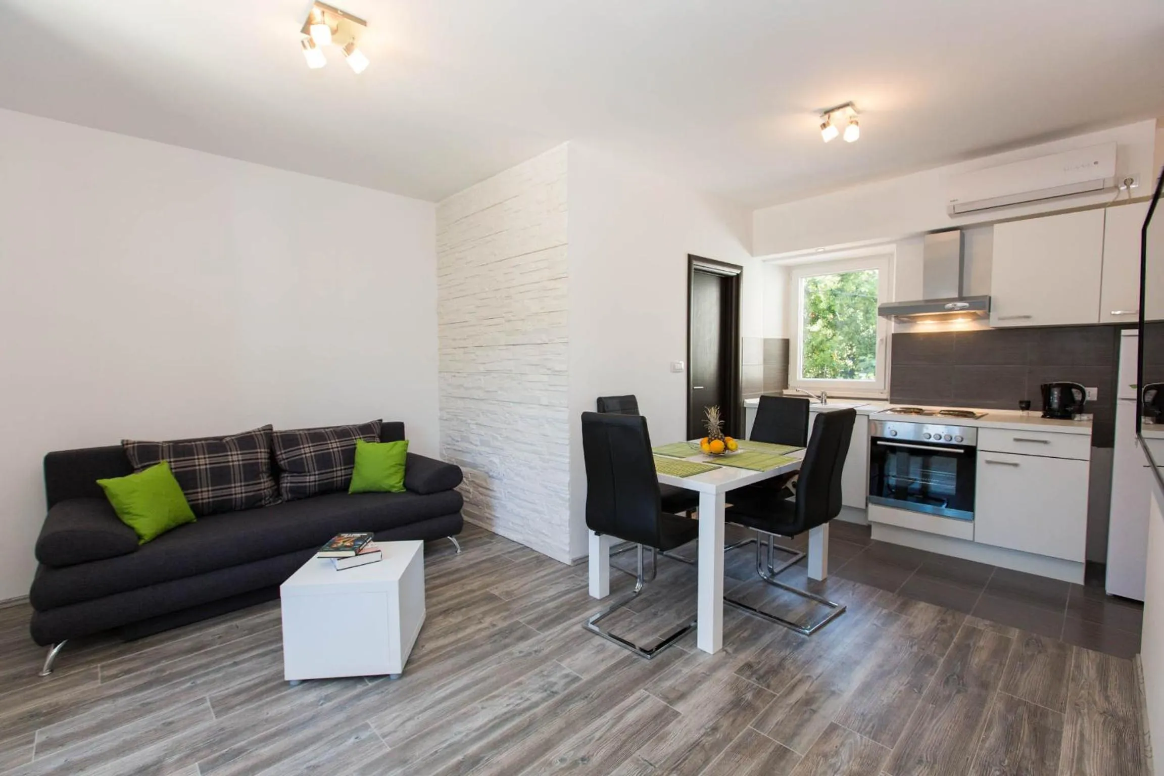 Kitchen or kitchenette in Villa Mia