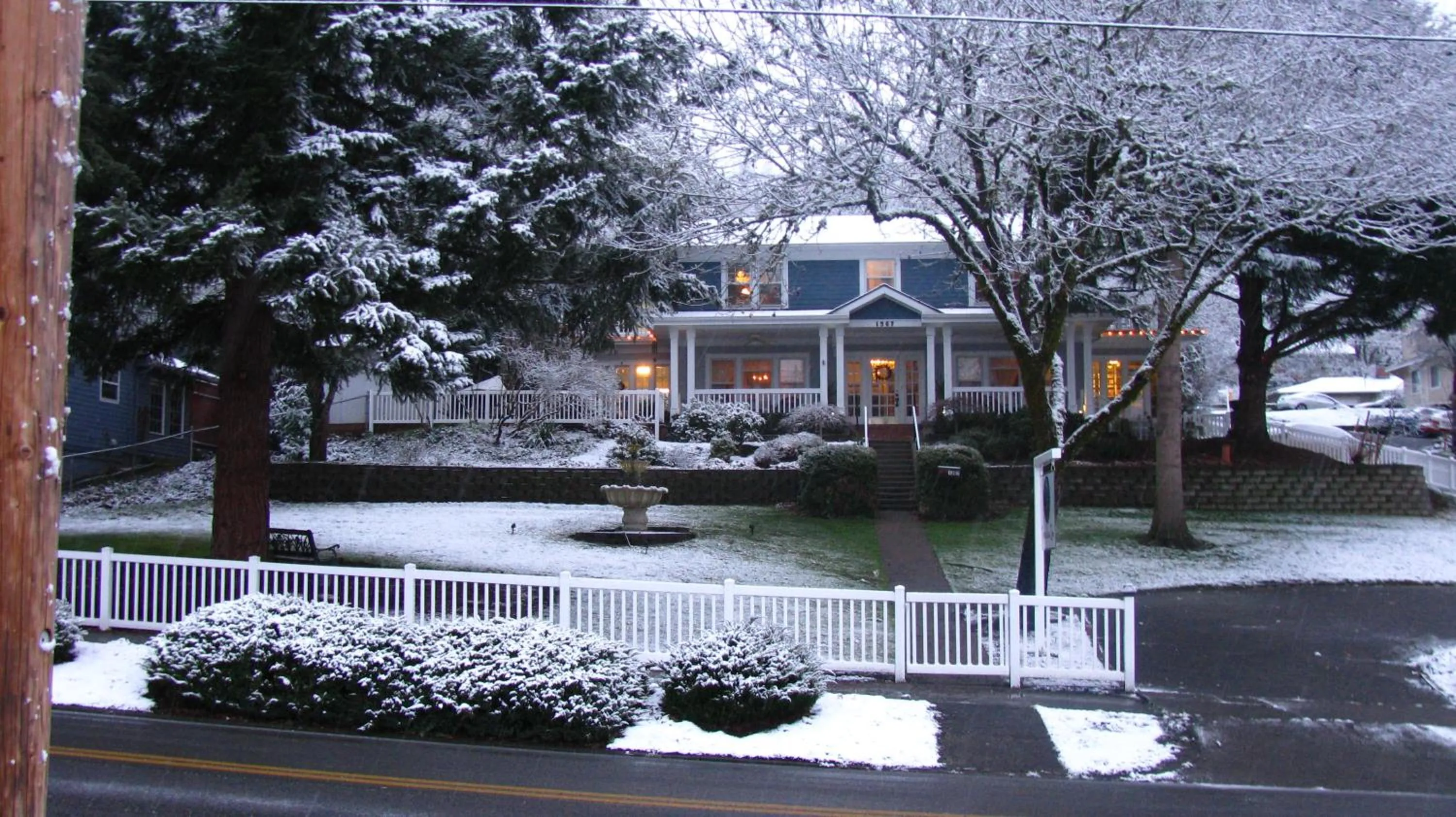 Property building in Terraluna Inn