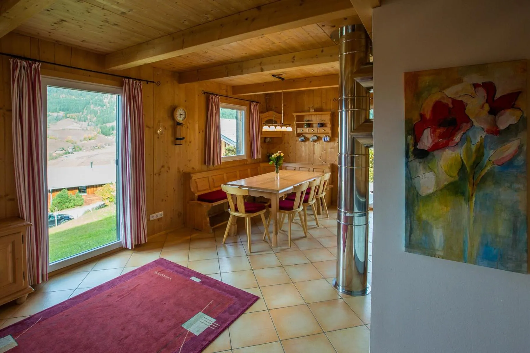 Dining area in Alpendorf Dachstein West by ALPS RESORTS