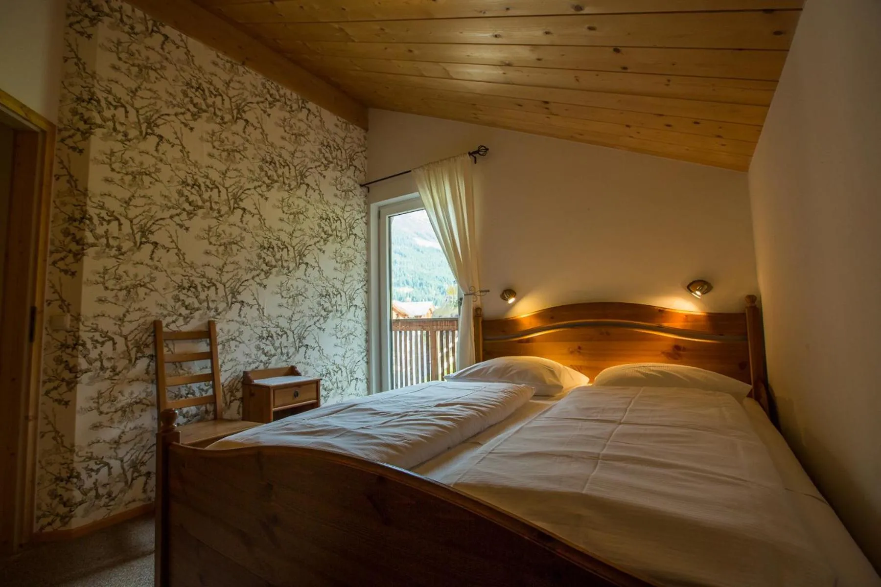 Bedroom, Bed in Alpendorf Dachstein West by ALPS RESORTS