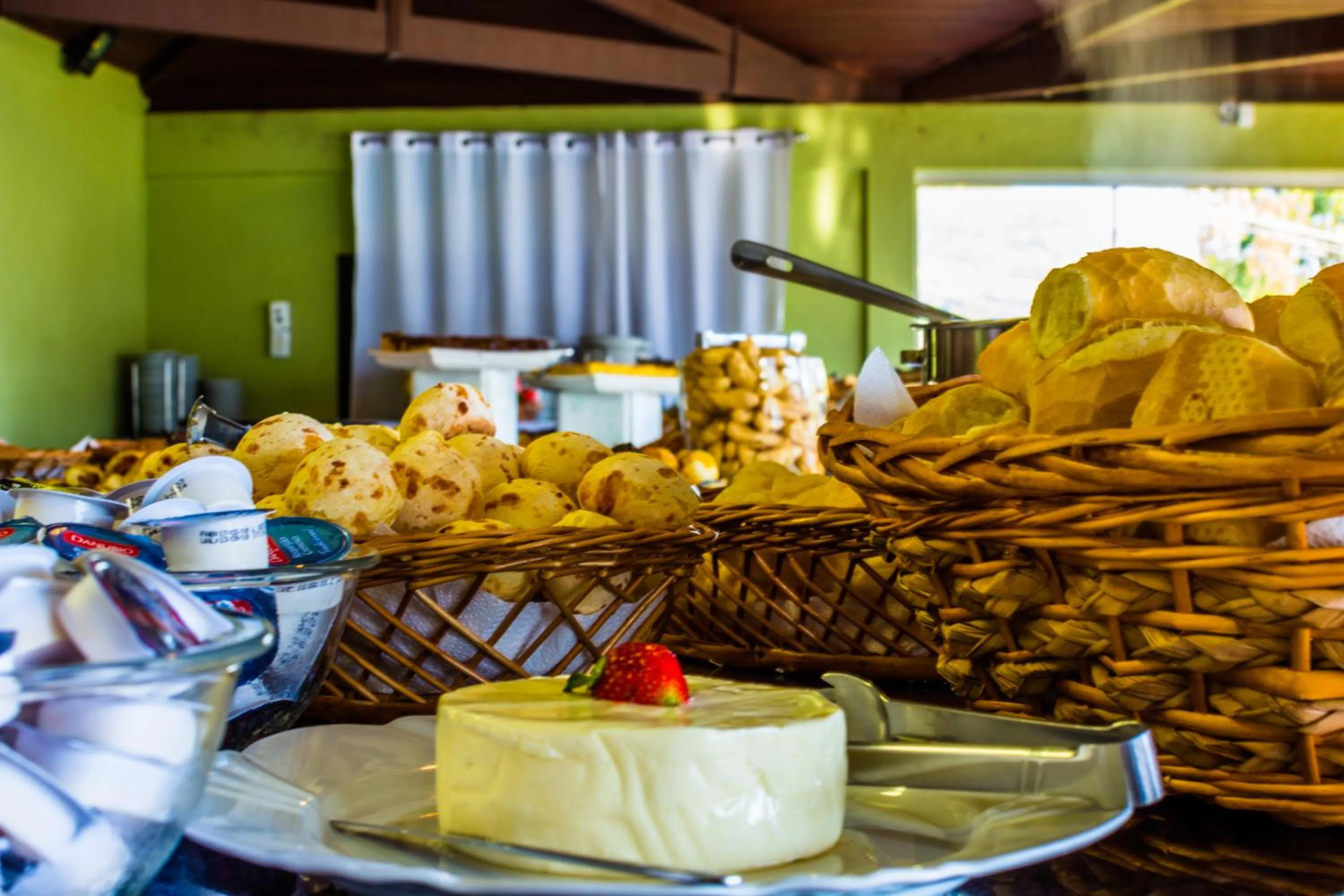 Breakfast in Balneário do Lago Hotel