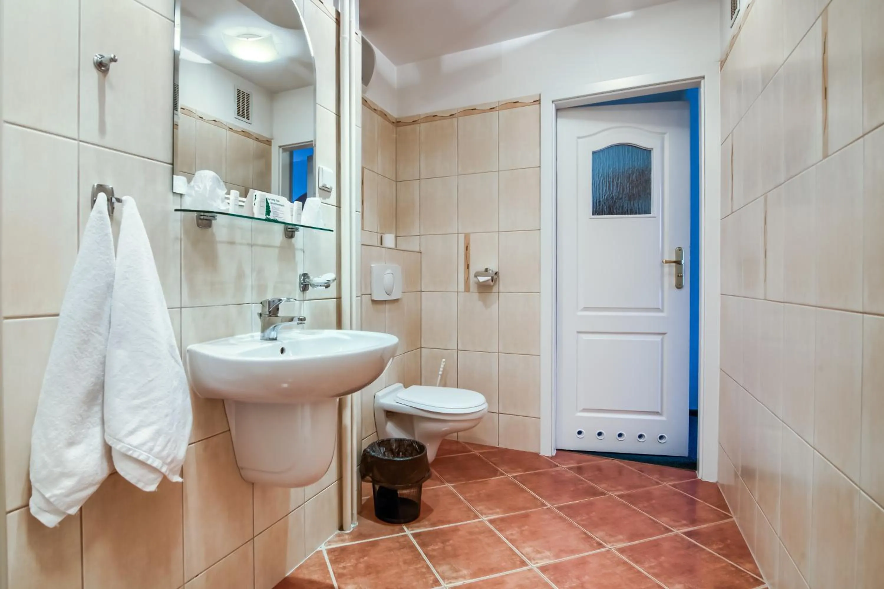 Bathroom in Hotel Konin