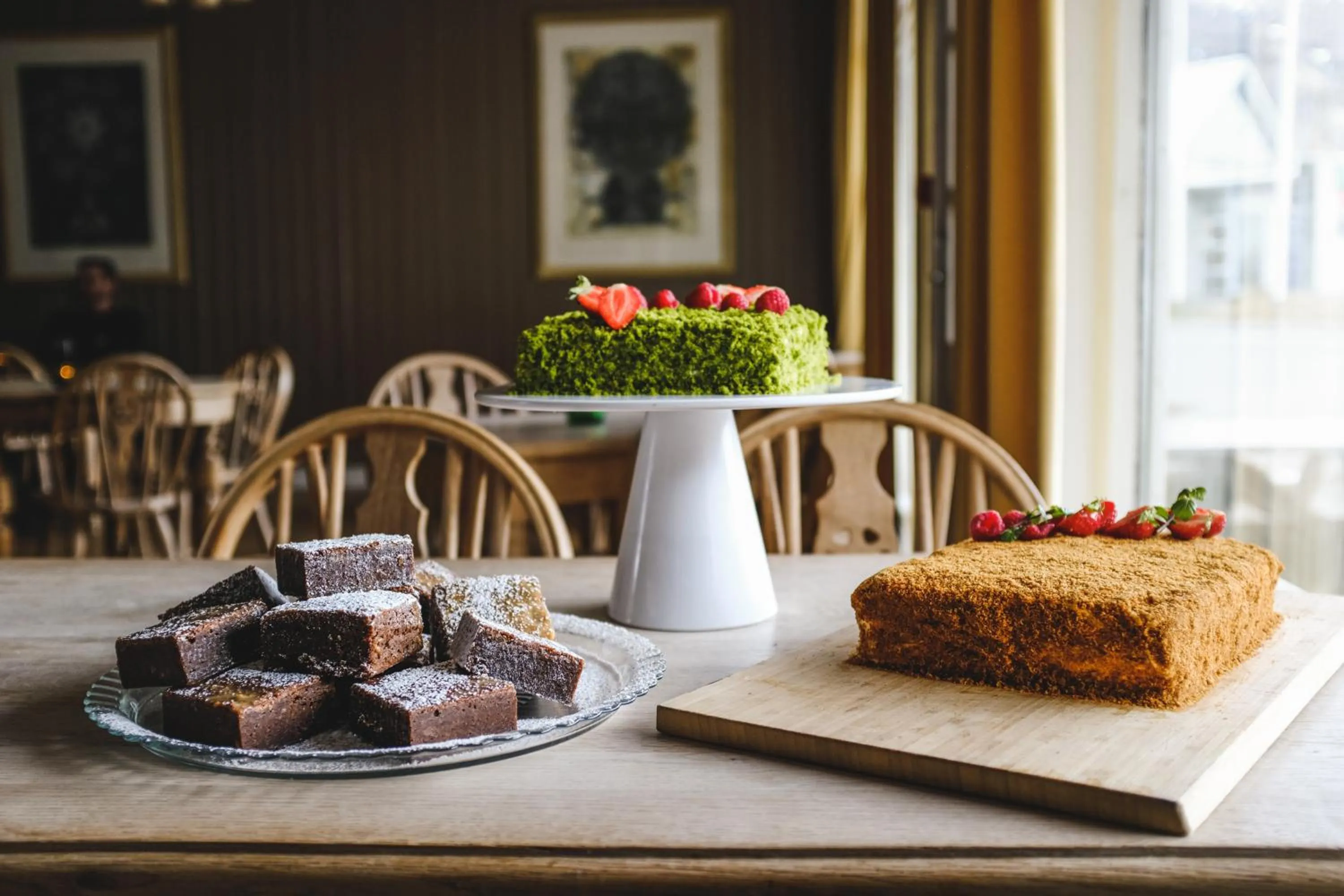 Restaurant/places to eat in Bankinn - Hotel by Aldan