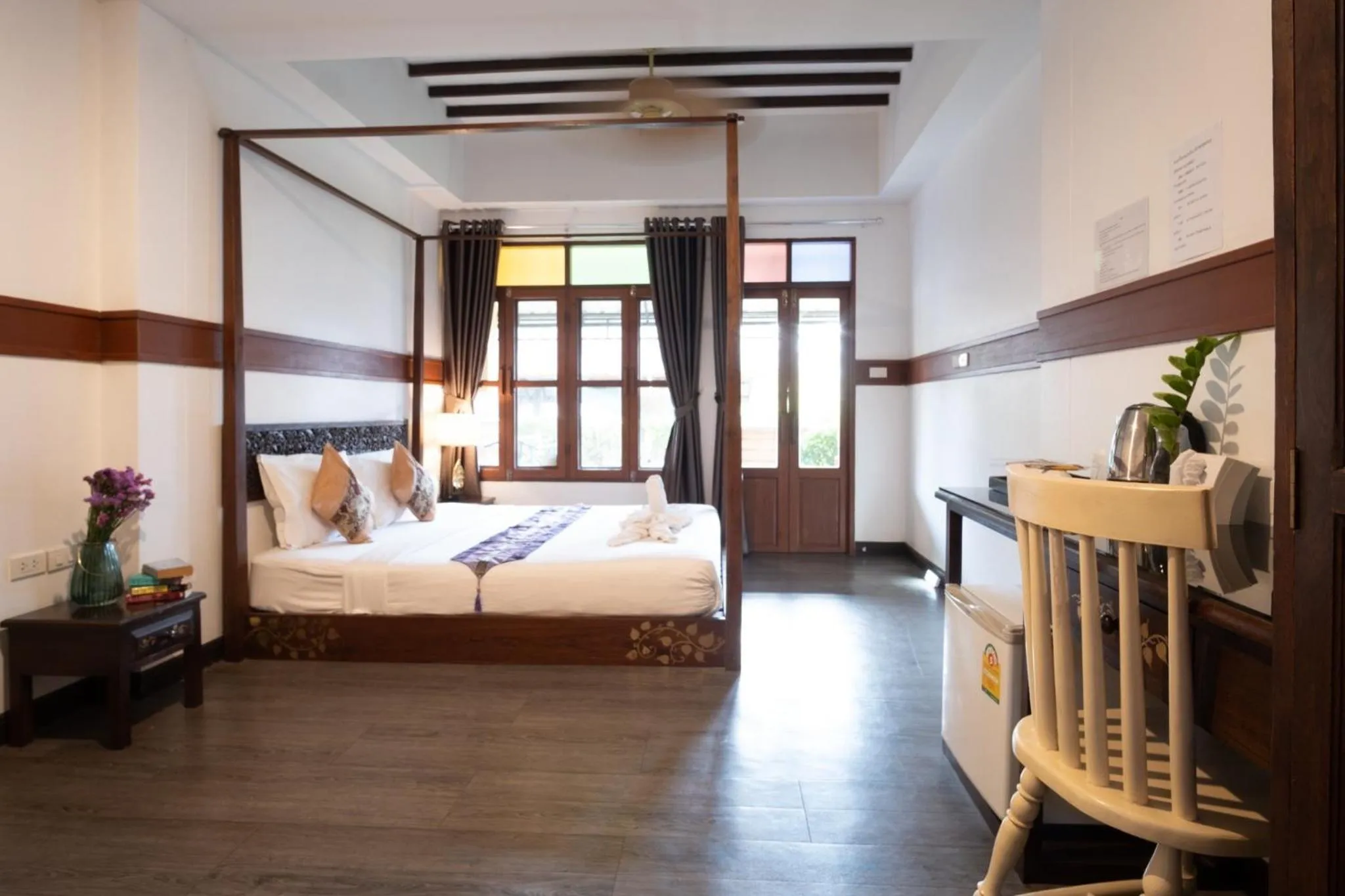 Bedroom, Bed in Hugga Pai